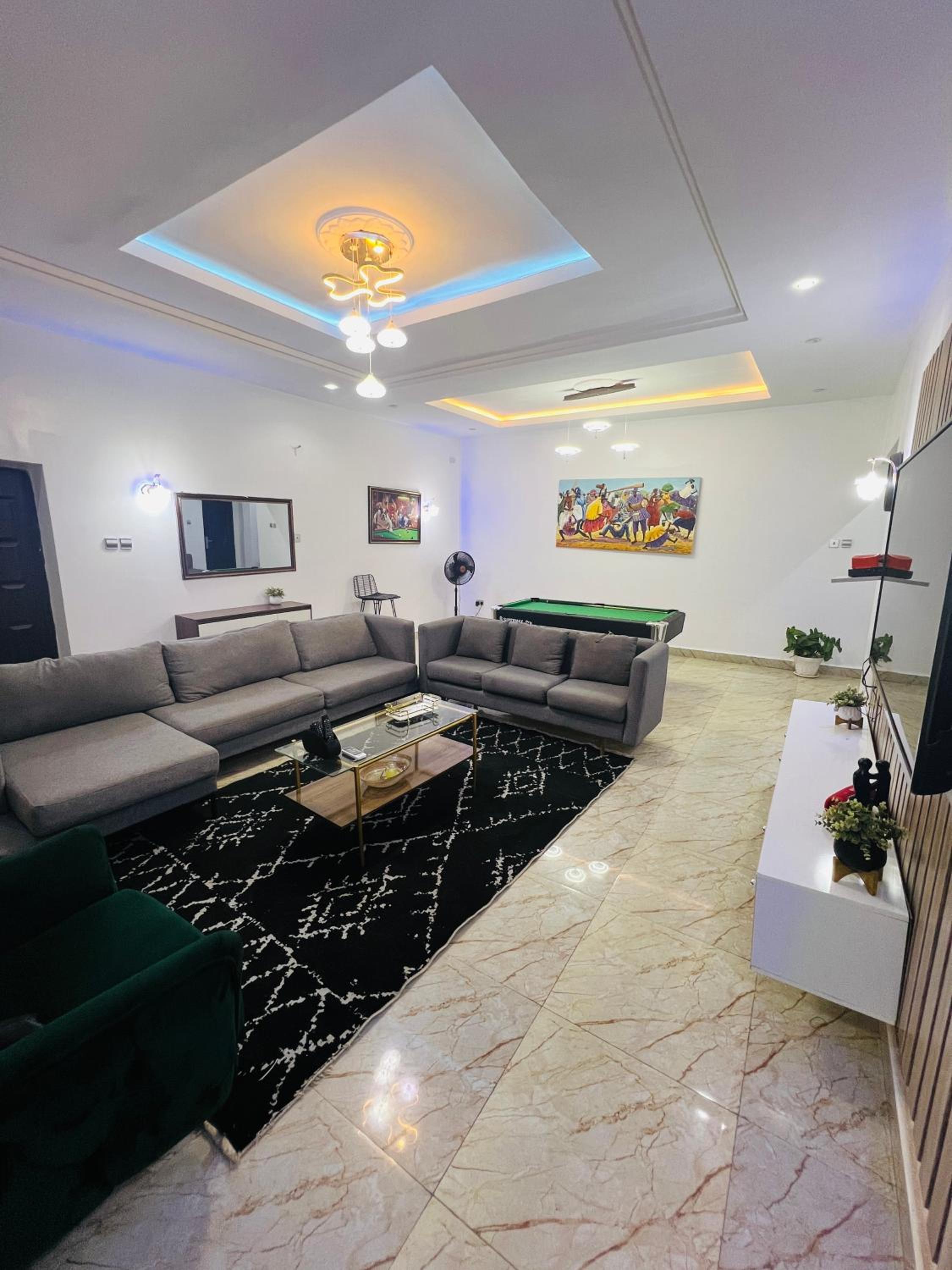 Stylez Apartment