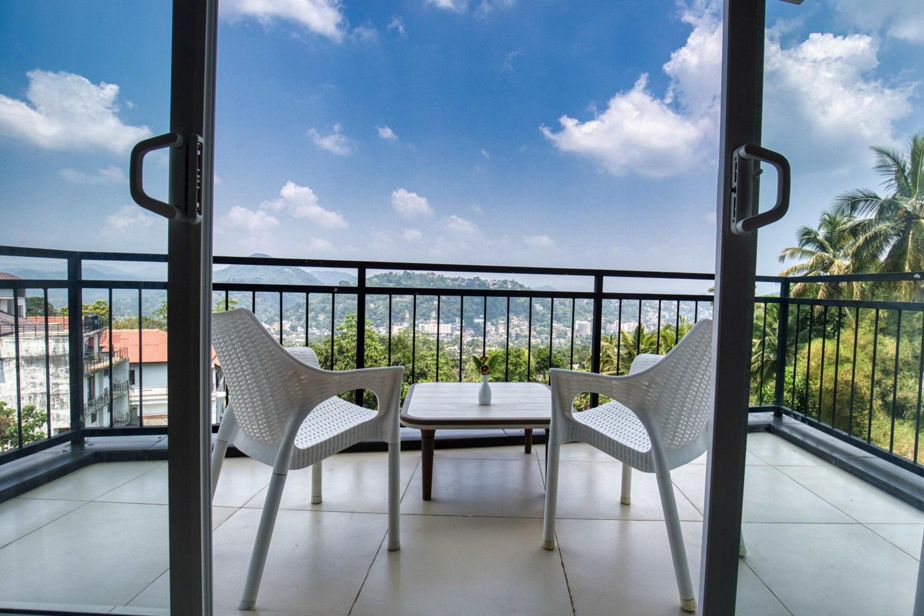 Amandara Hills Kandy view 5