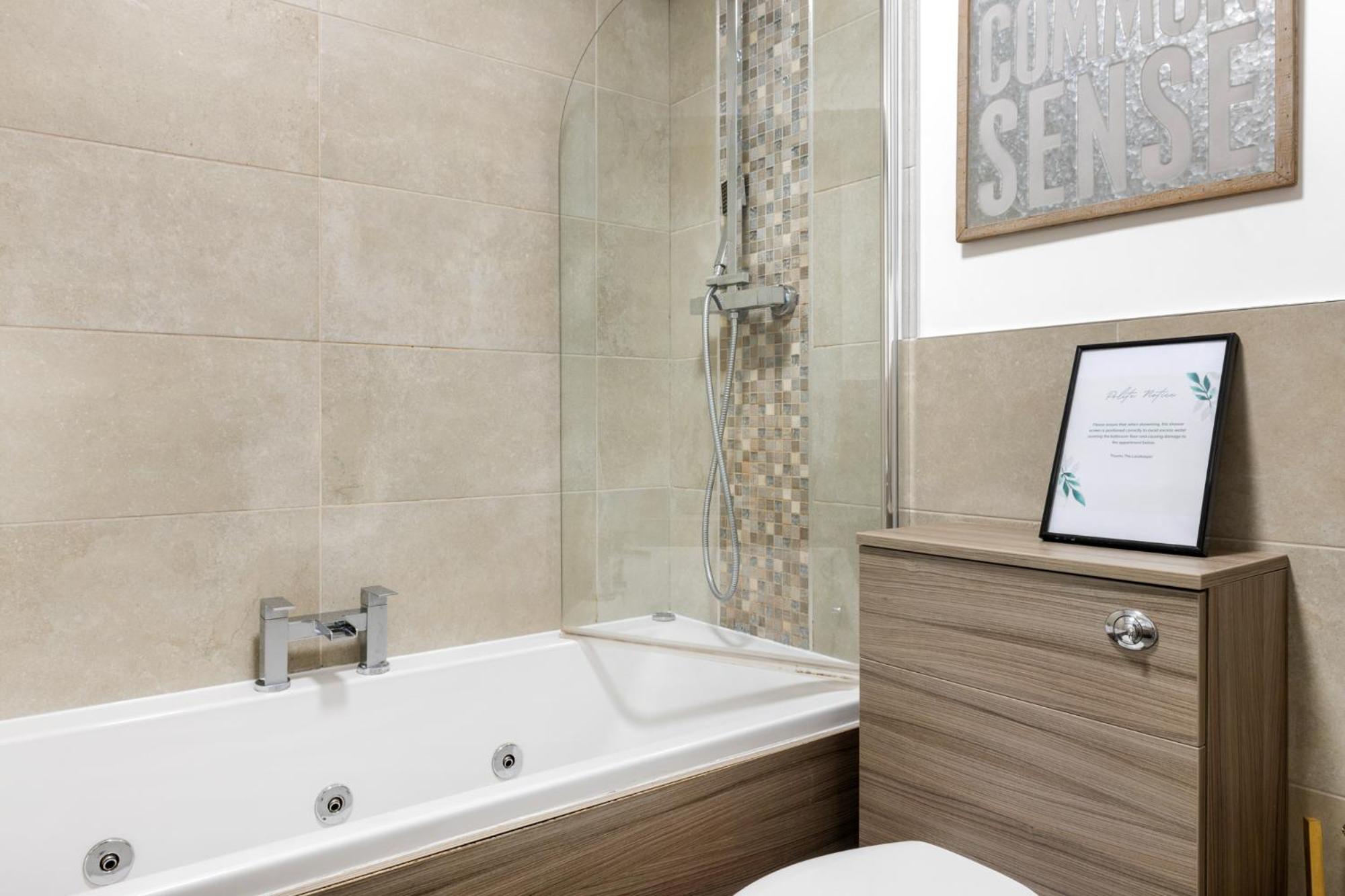 Luxury 1 Bedroom Lace Market Apartment