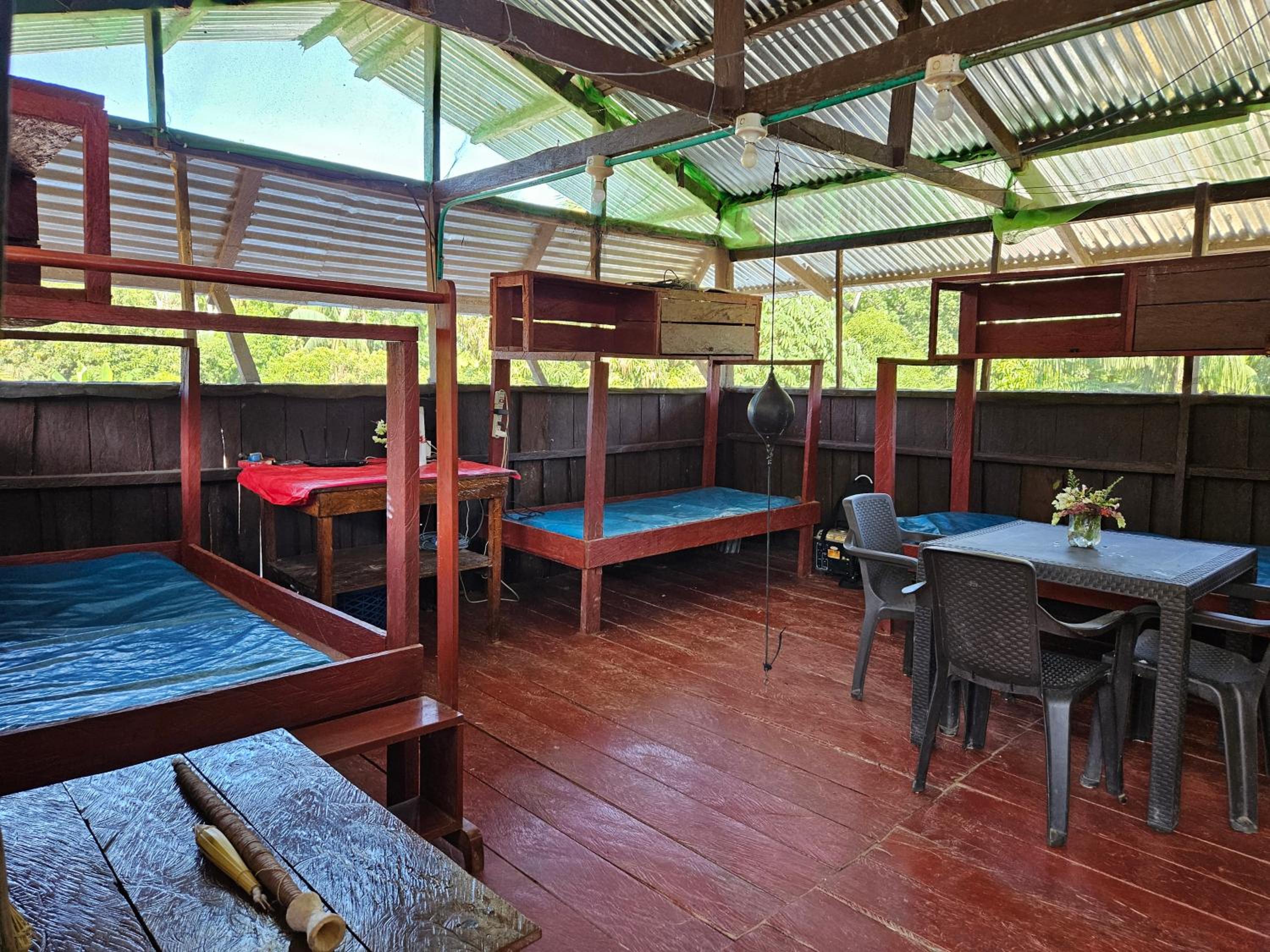 Amazon Jungle lodge -Experencia Indigena Yagua