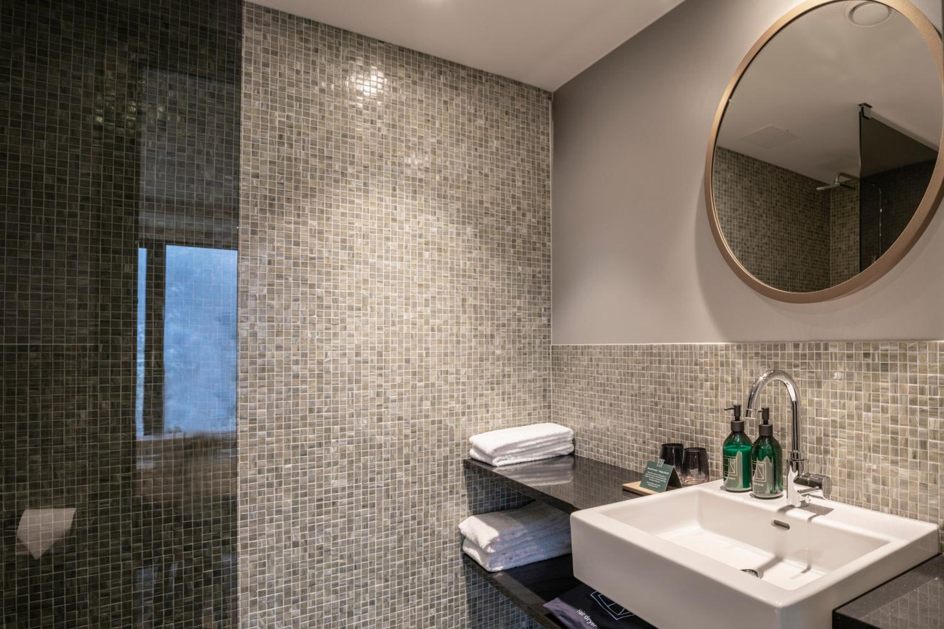 Bergen Vacations - Hotel Norge by Scandic - Property Image 25