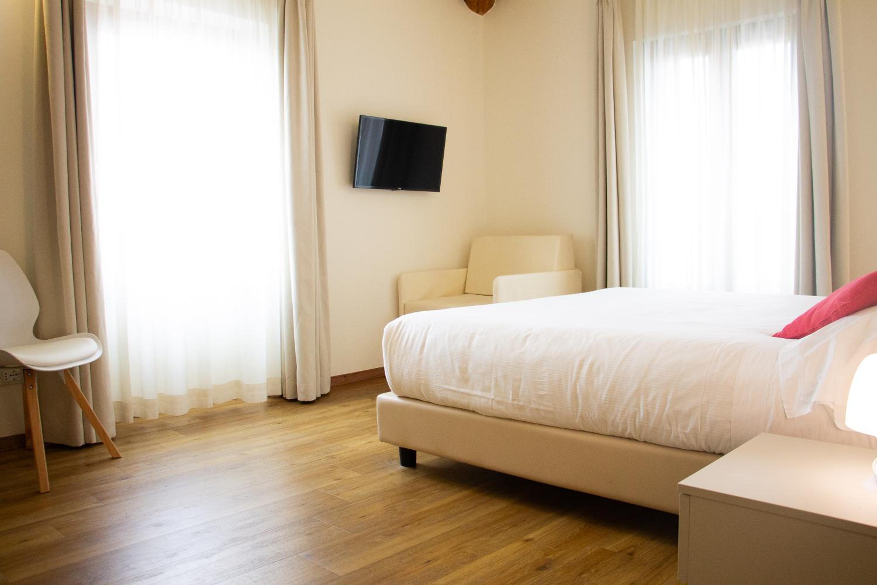 Garda Relais