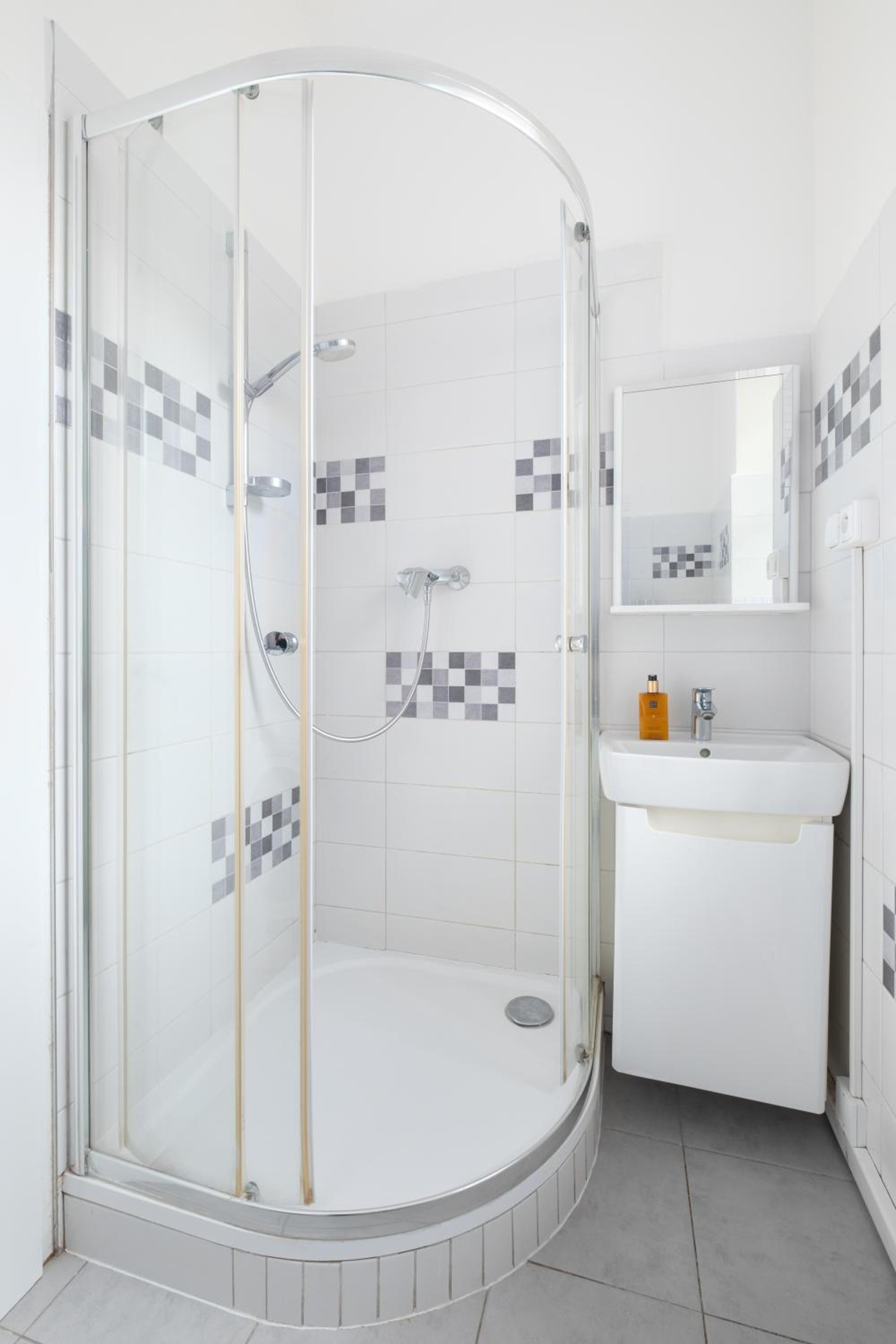Playful studio in Žižkov by Prague Days