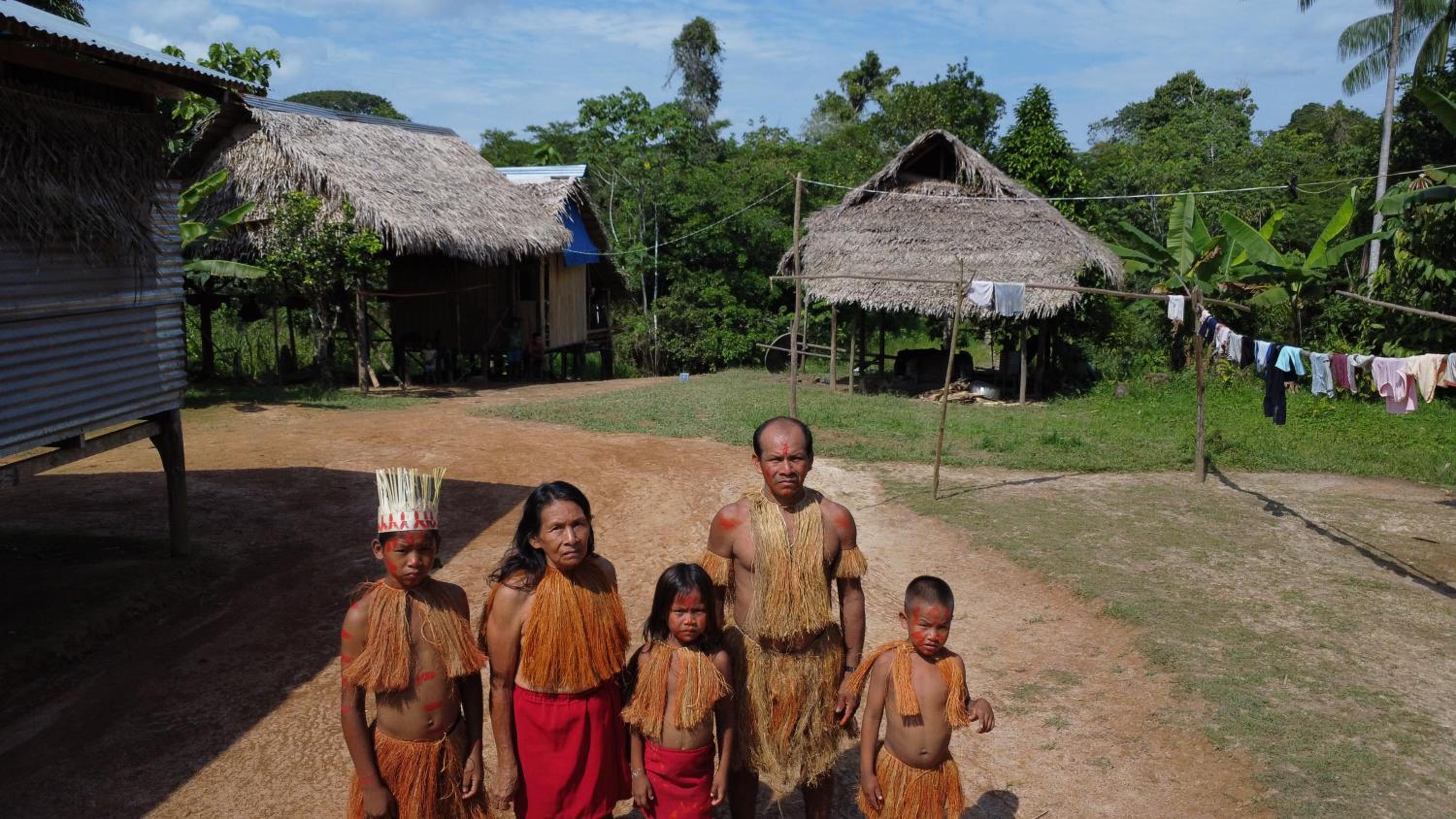 Amazon Jungle lodge -Experencia Indigena Yagua