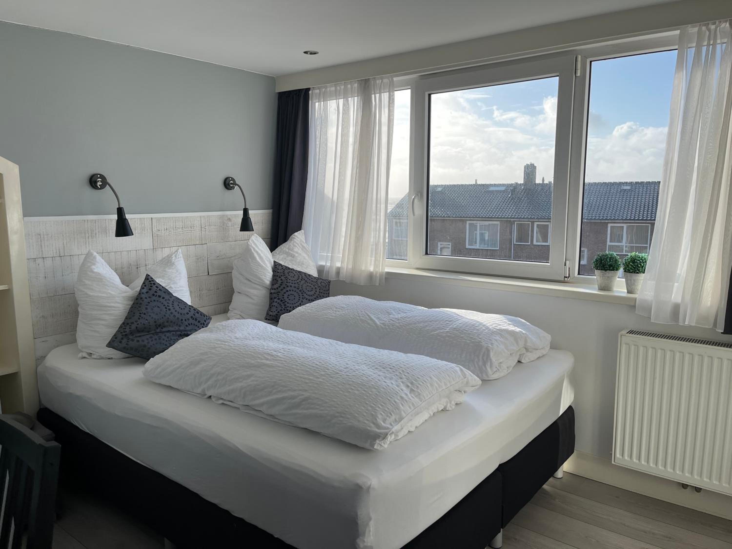 Hammond Studio Apartments view 5