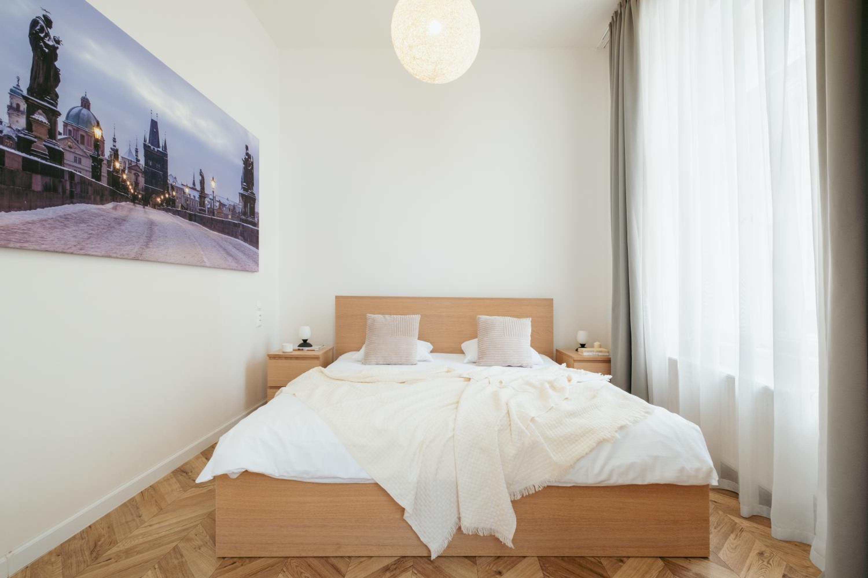 Prague Days - Spacious Apartment with Balcony near Wenceslas Square