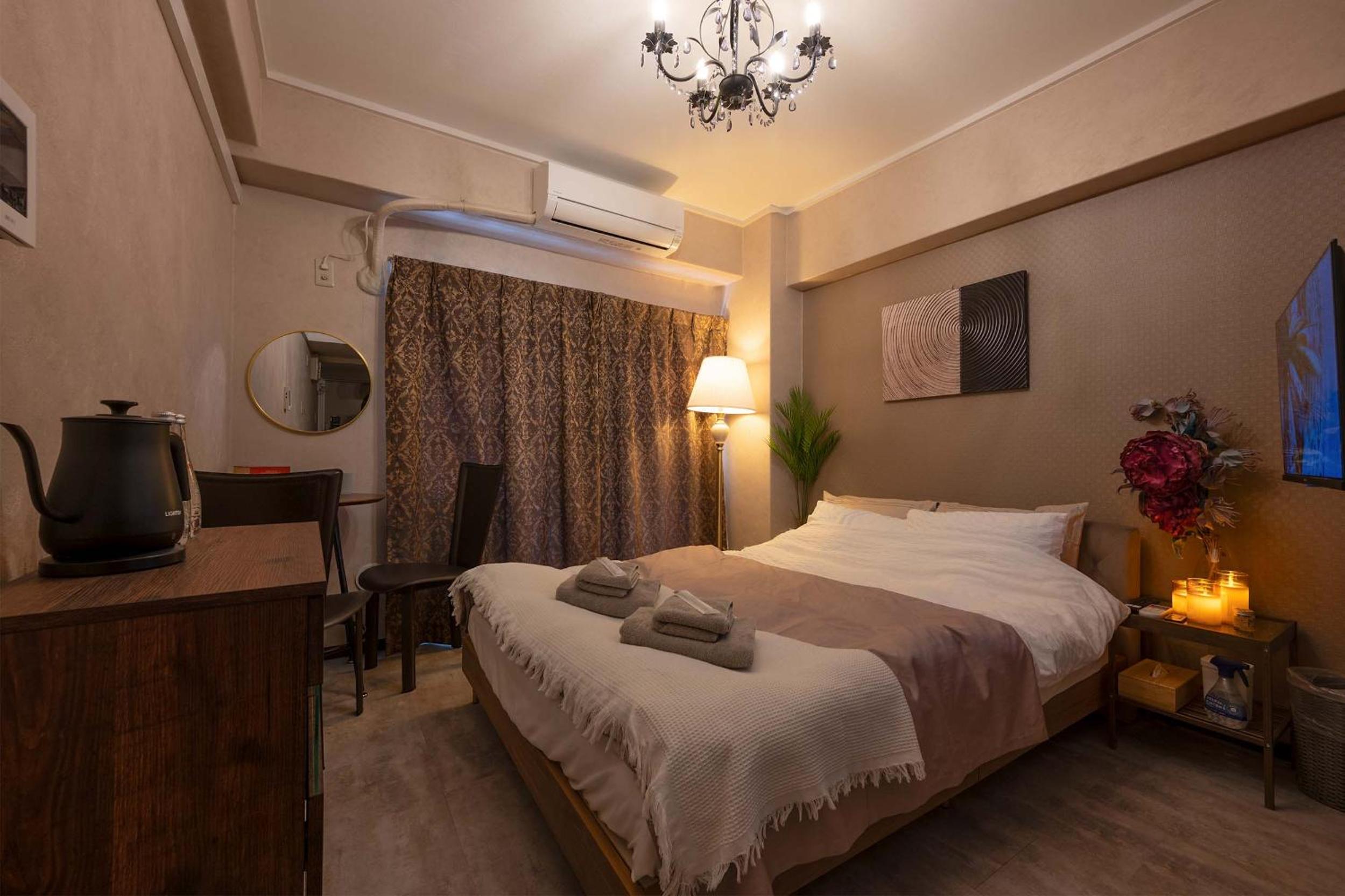 hotel room