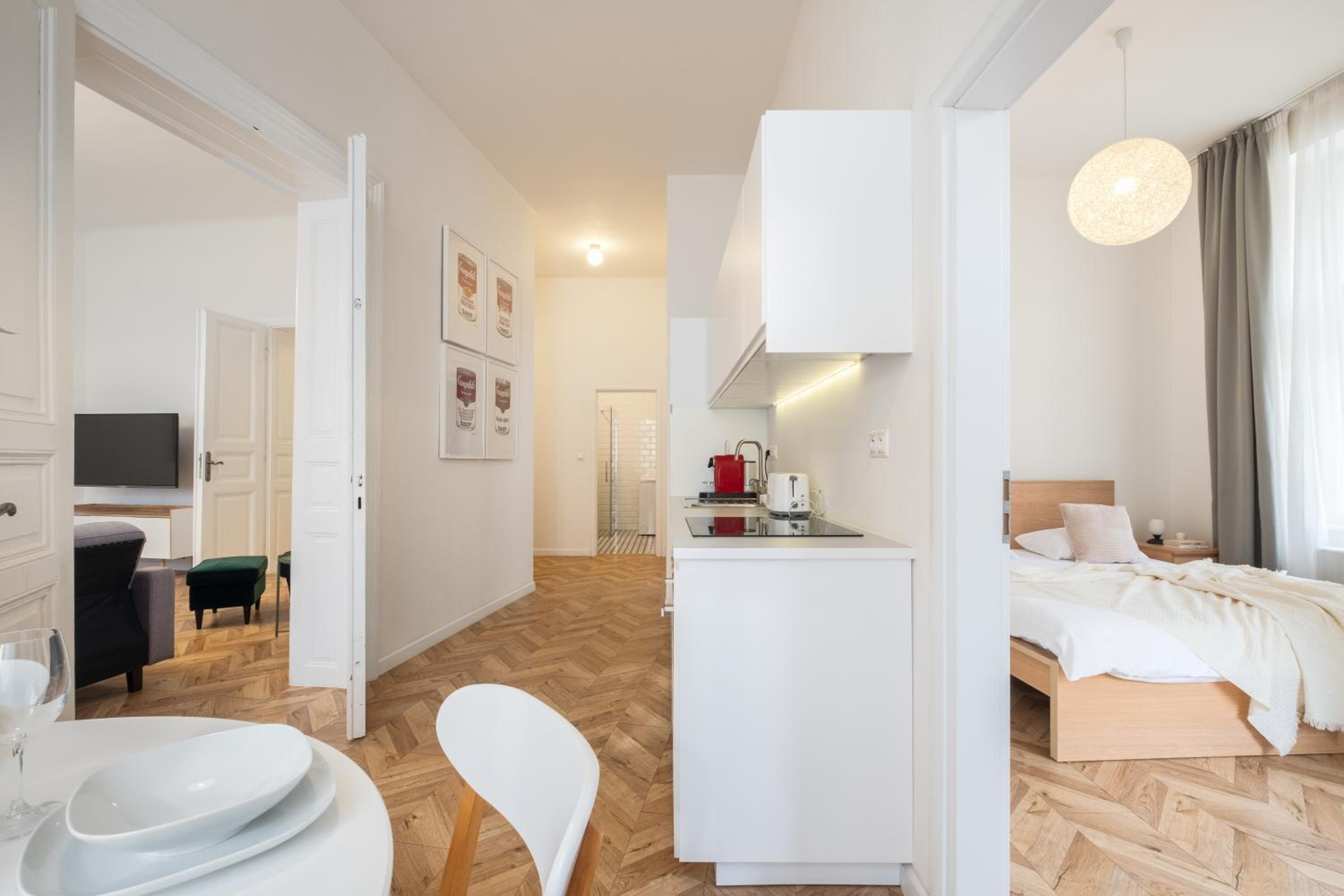 Prague Days - Spacious Apartment with Balcony near Wenceslas Square