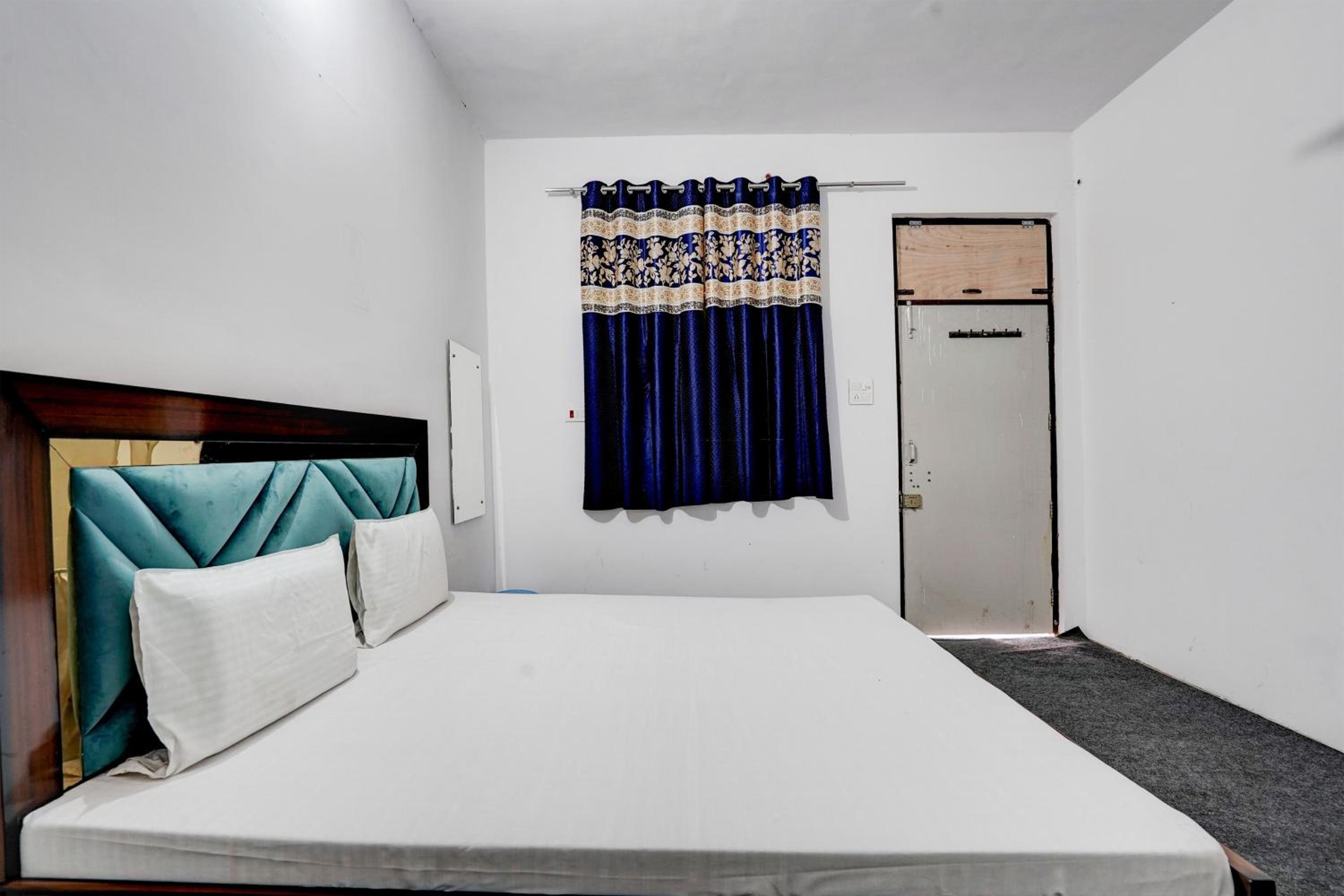 Hotel O New Diamond