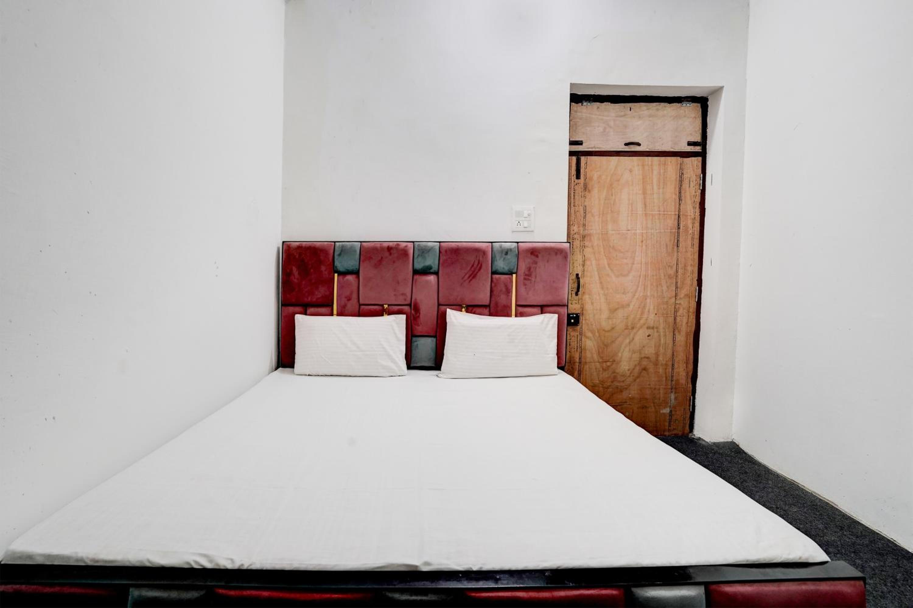 Hotel O New Diamond