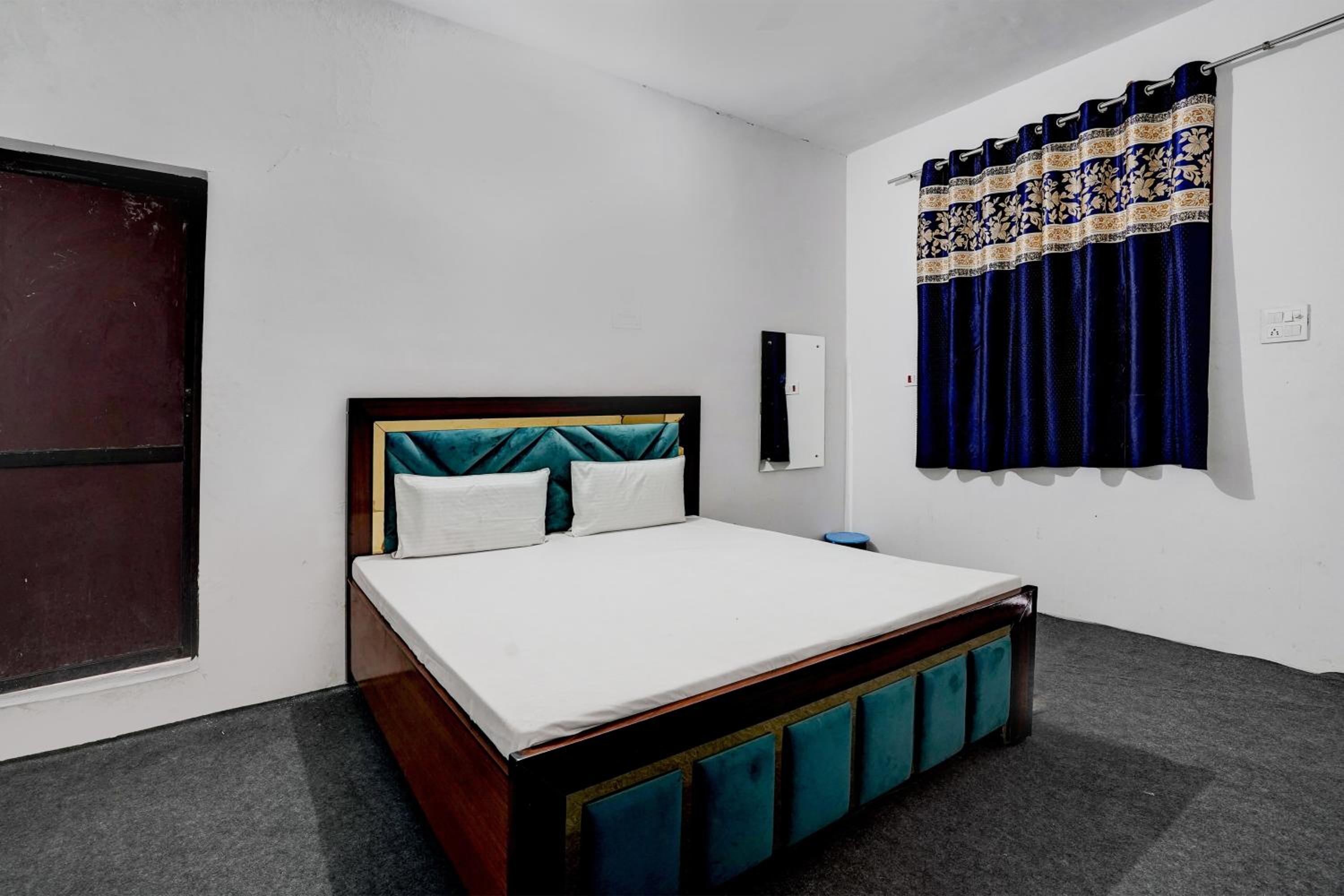Hotel O New Diamond
