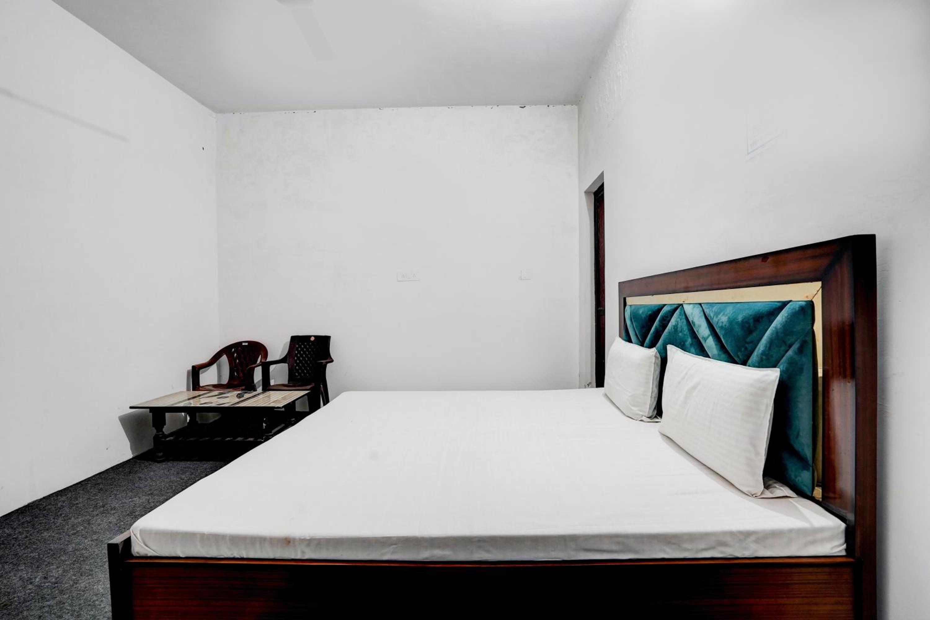 Hotel O New Diamond