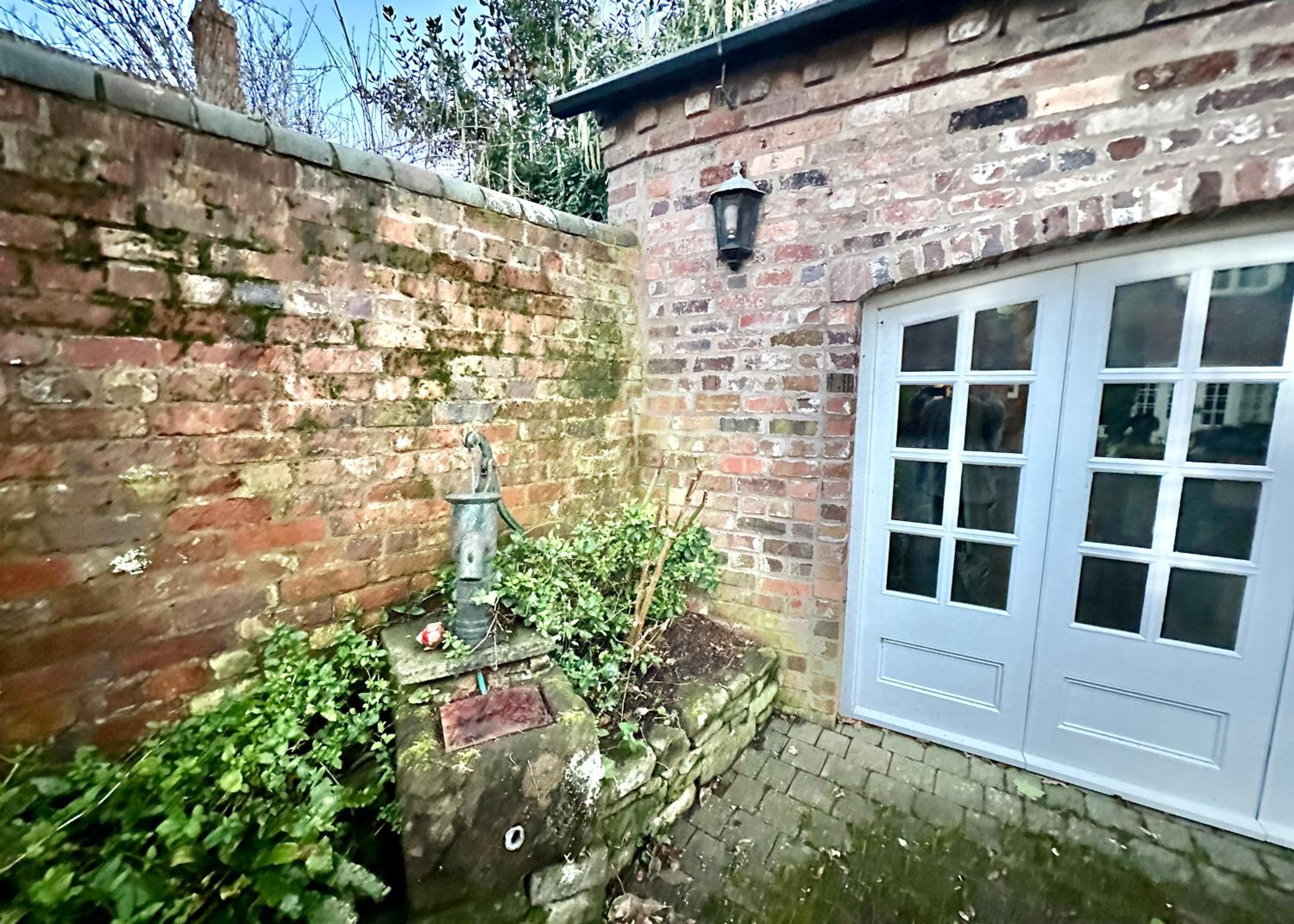 Holly Cottage