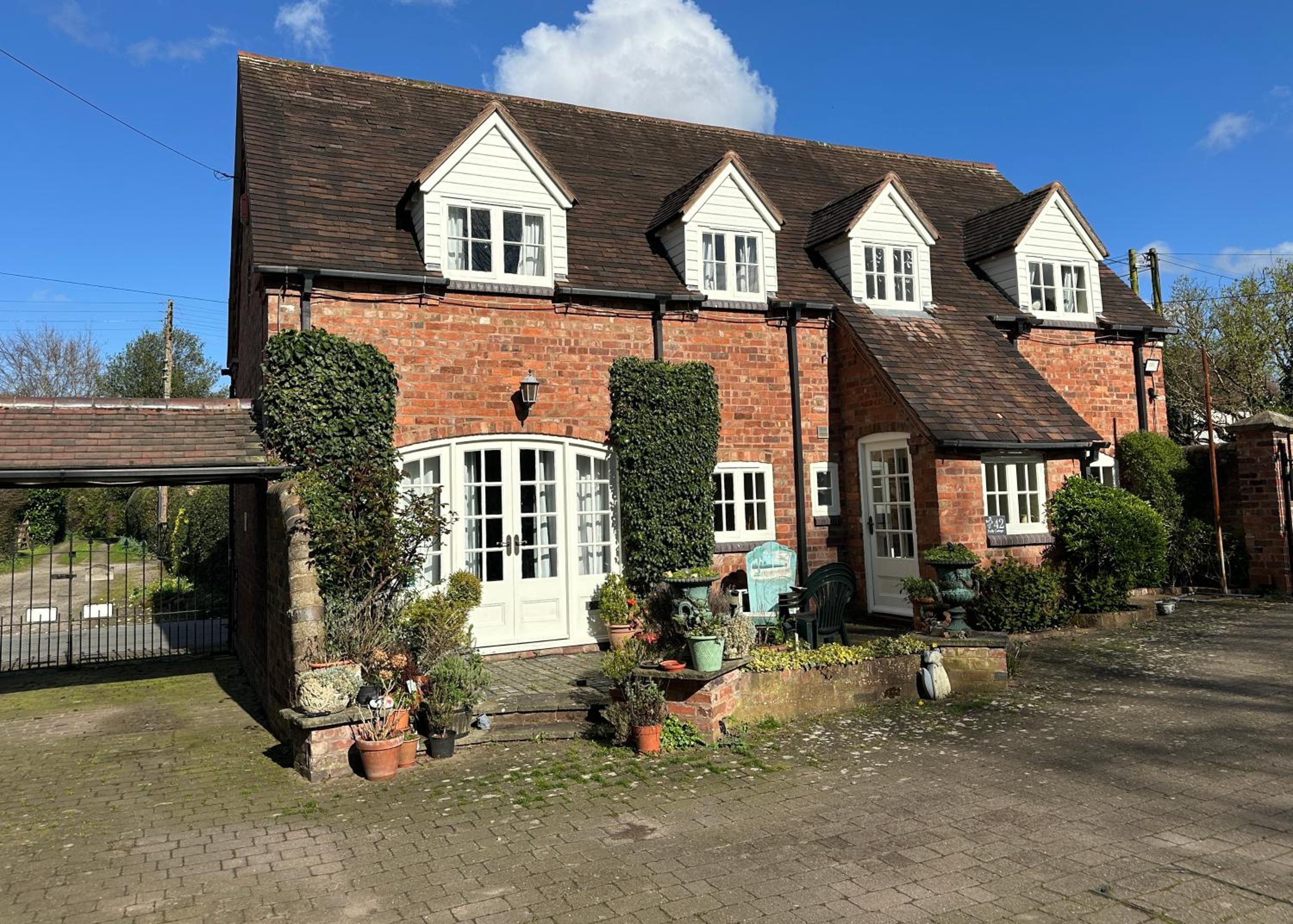 Holly Cottage