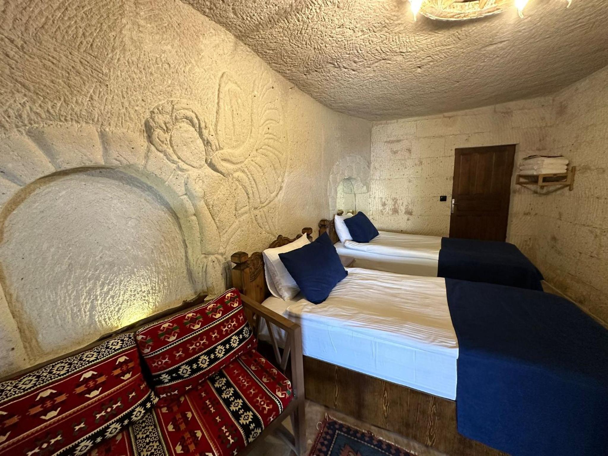 Sunset Cave - Image 70