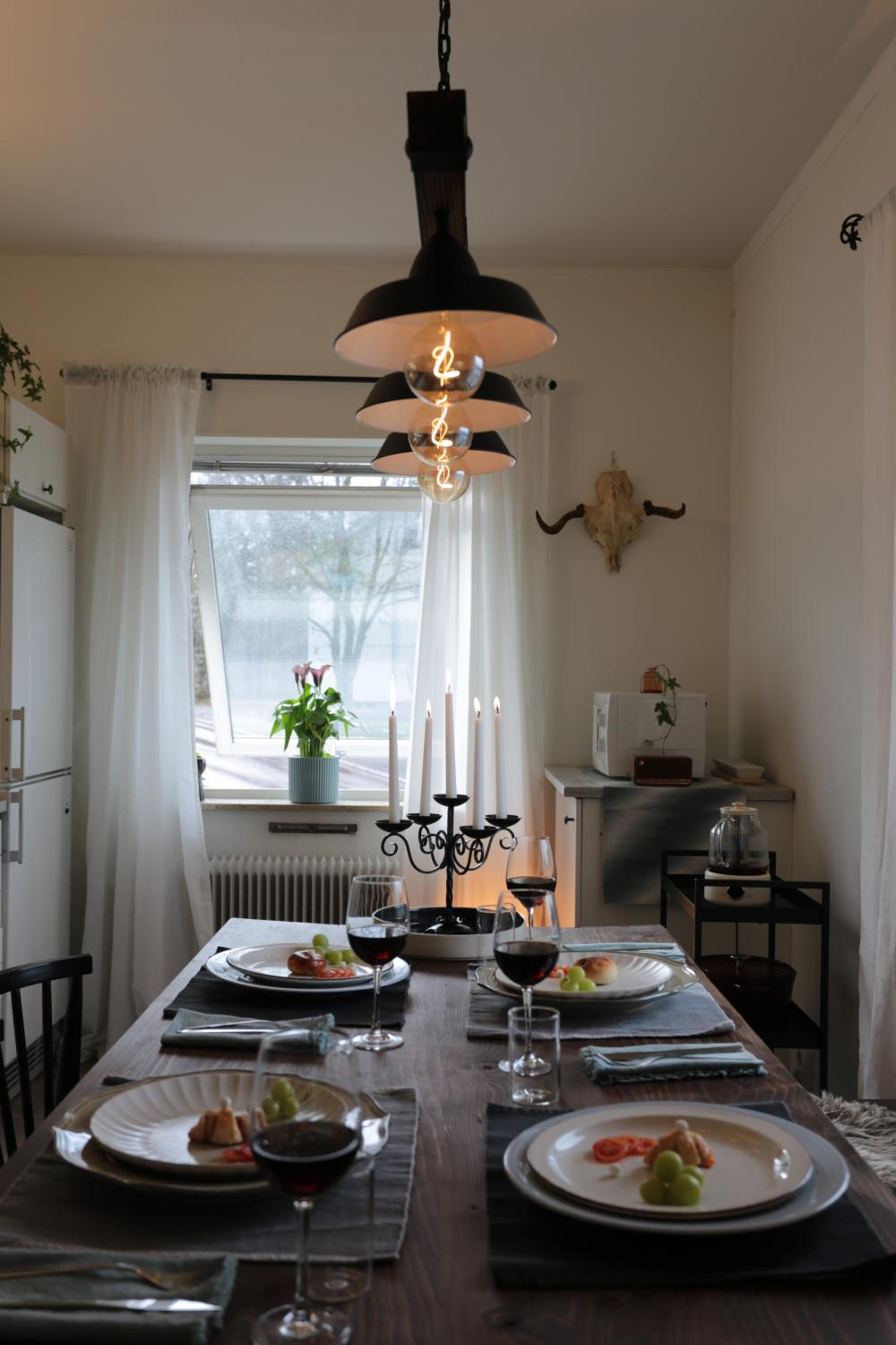 HaHa Nordic Home Partille Large 3BR Home for 7 Guests with 2 Kitchens, Garden & Parking
