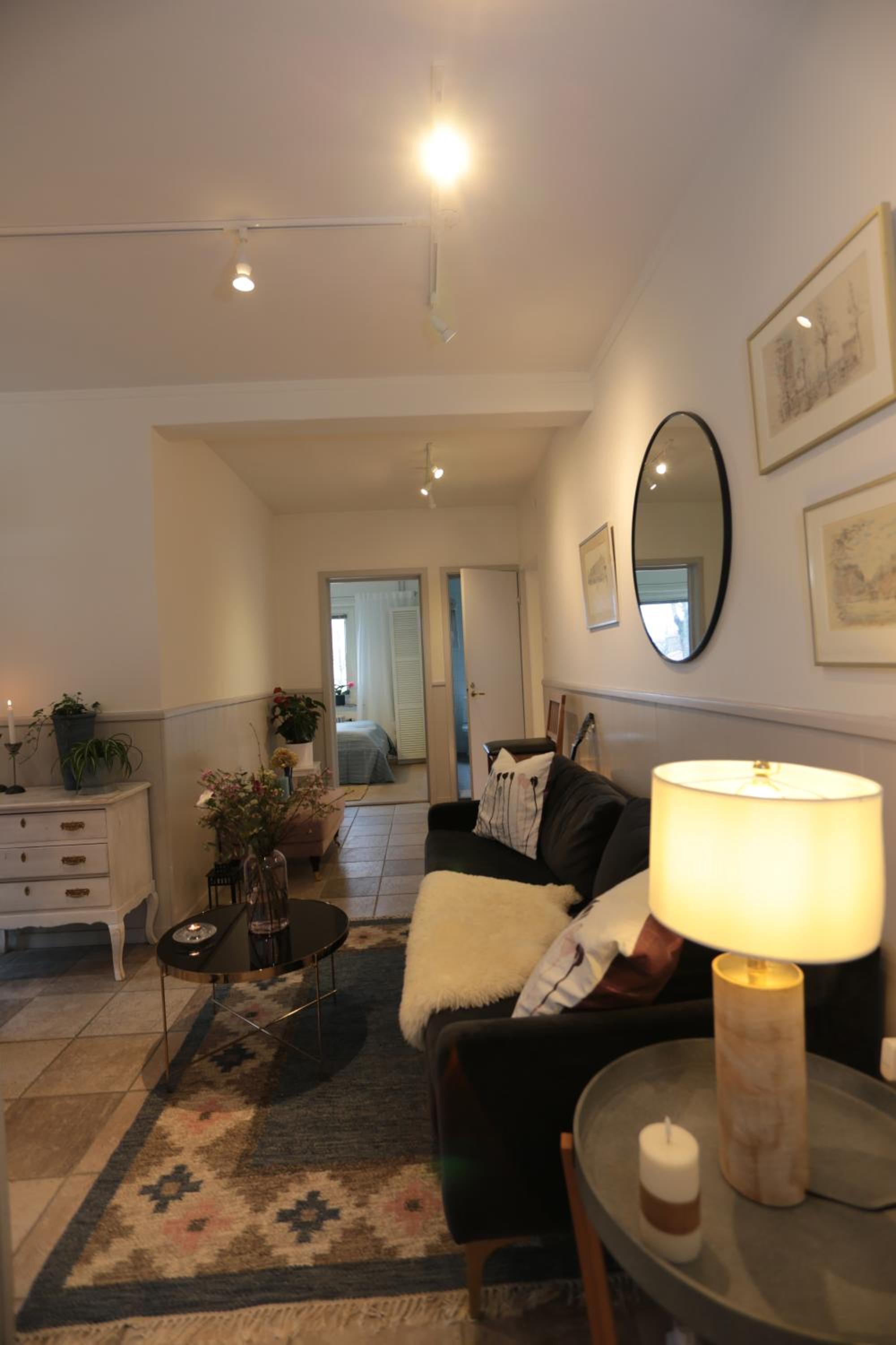 HaHa Nordic Home Partille Large 3BR Home for 7 Guests with 2 Kitchens, Garden & Parking