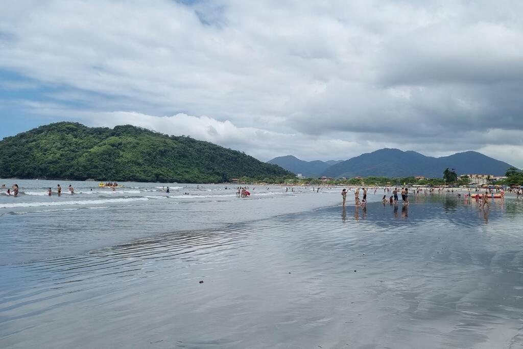 LINDO APTO - 2 quadras-200m da Praia Pereque Açu