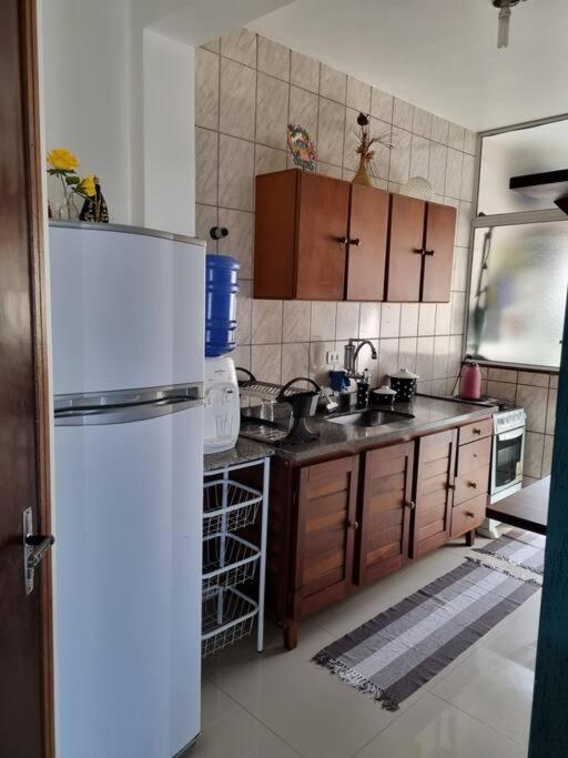 LINDO APTO - 2 quadras-200m da Praia Pereque Açu