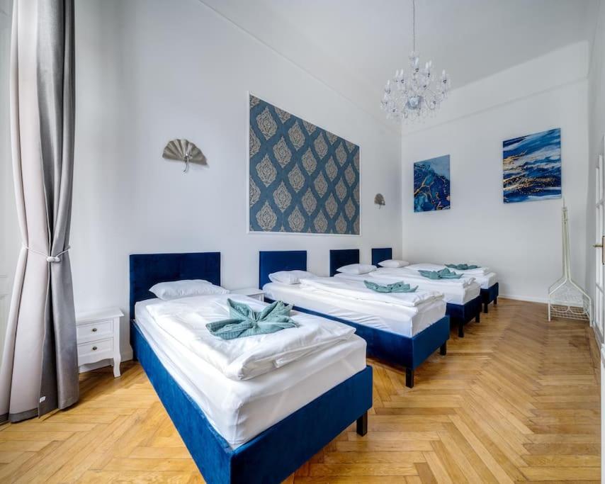 Andrássy Grandeur with indoor parking view 2