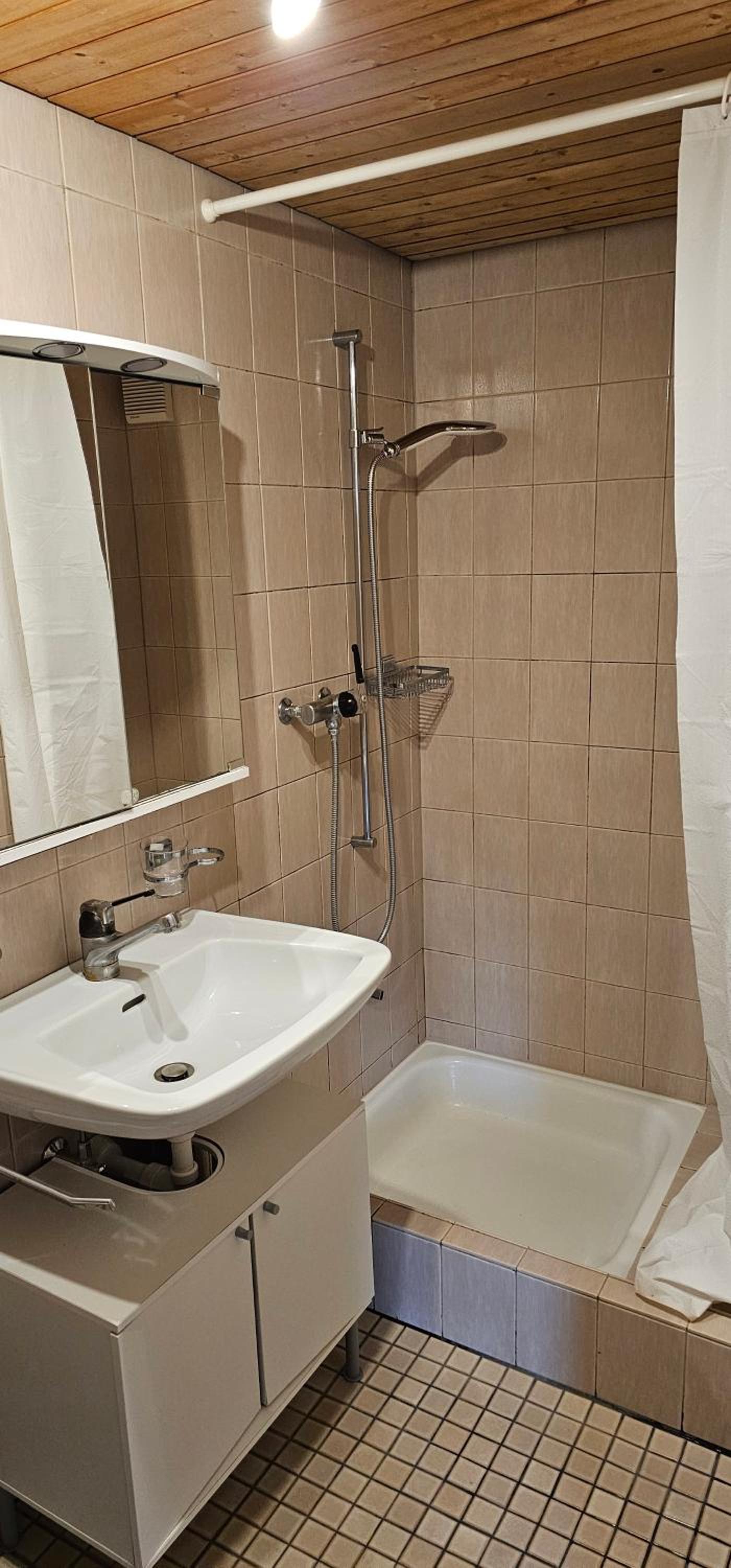 Lakeberry Apartment