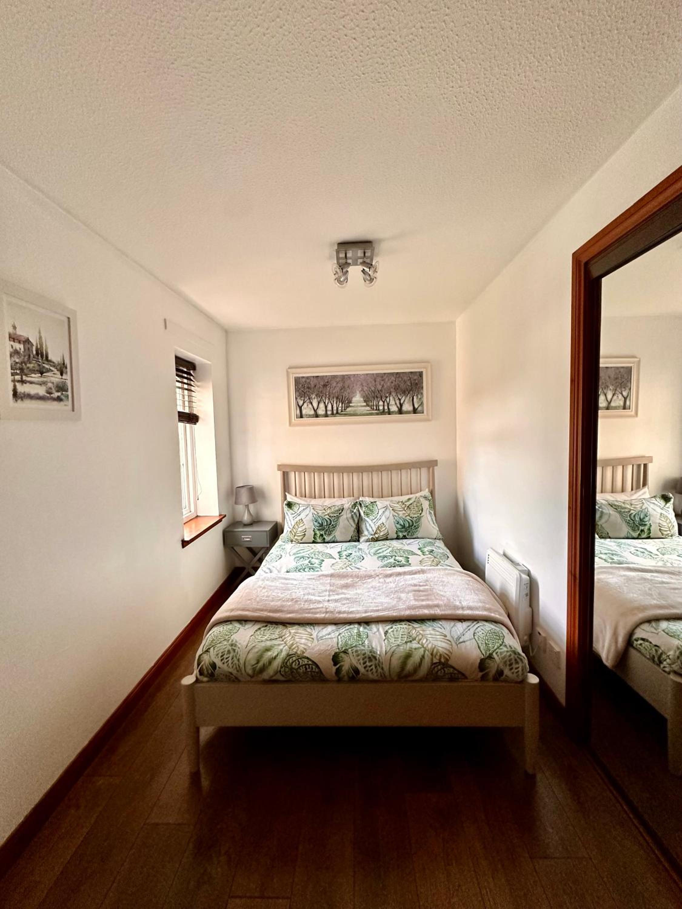 Apartment with parking, close to the Raigmore hospital view 4