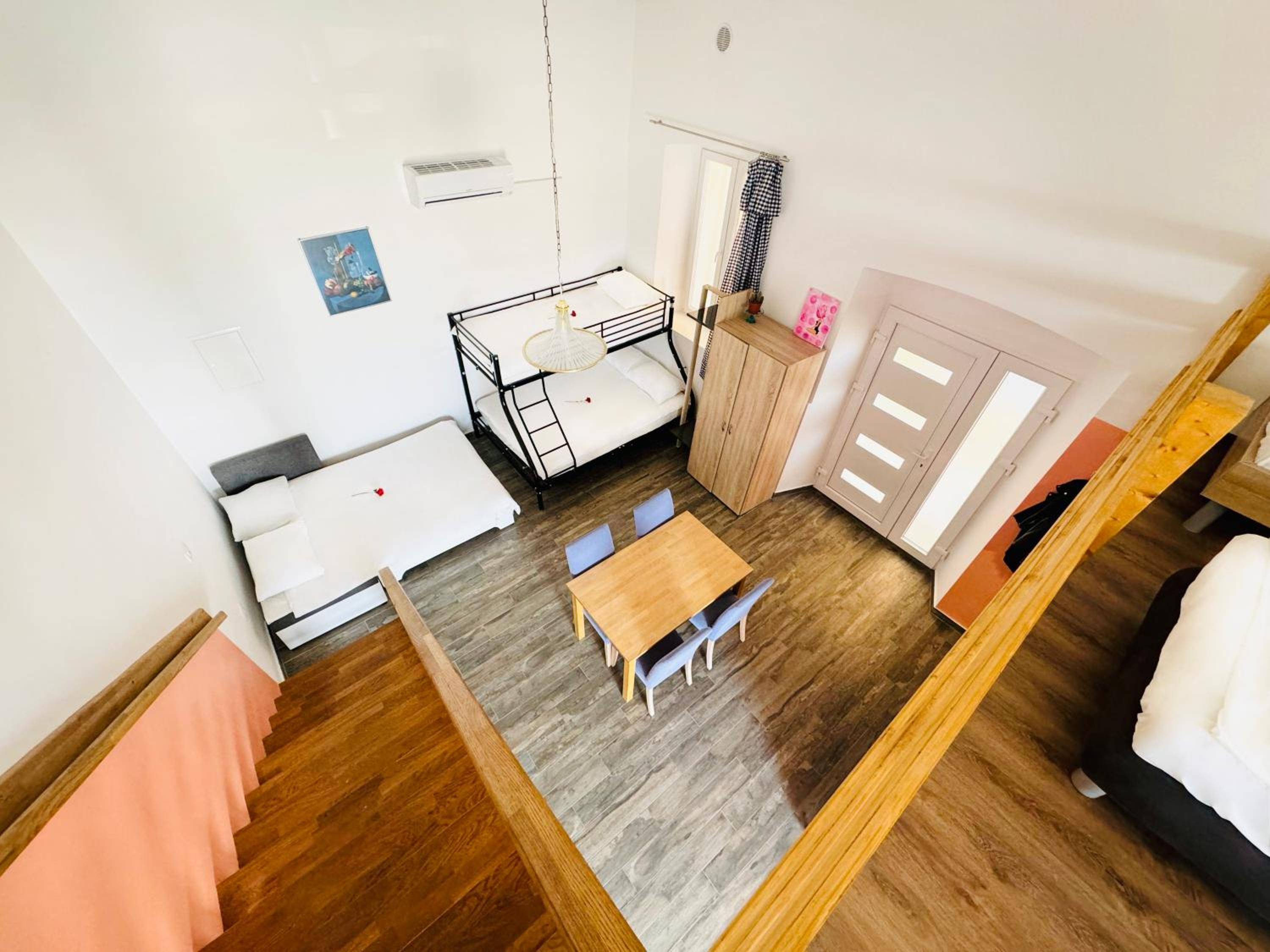APARTMA RIVIERA