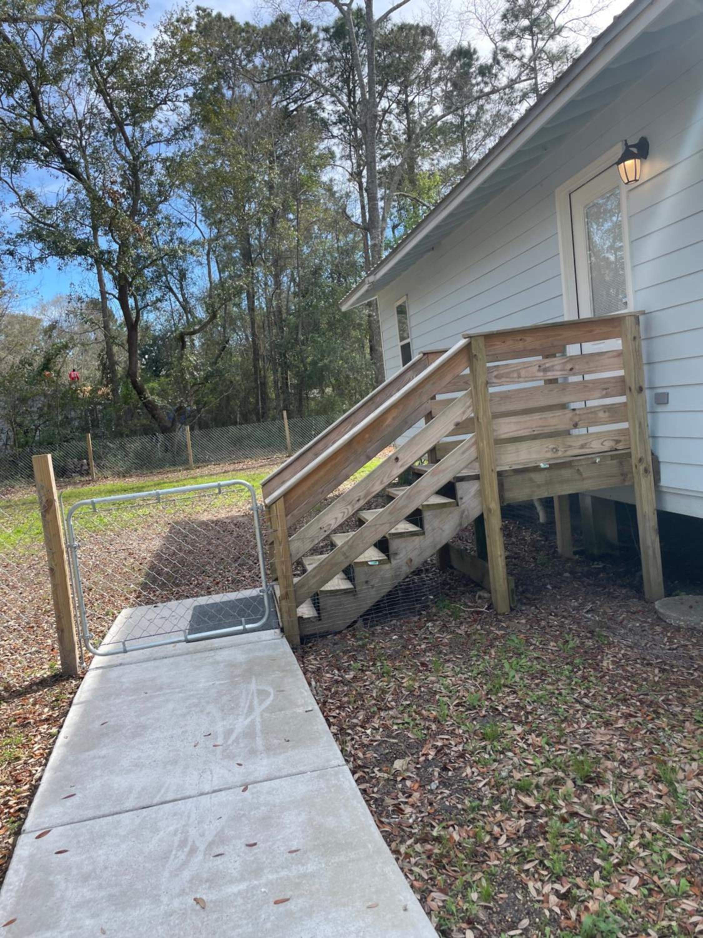Ocean Springs Cottage-Bring your Boat! 2 Bedroom 2 Bath Sleeps 4 Max view 4
