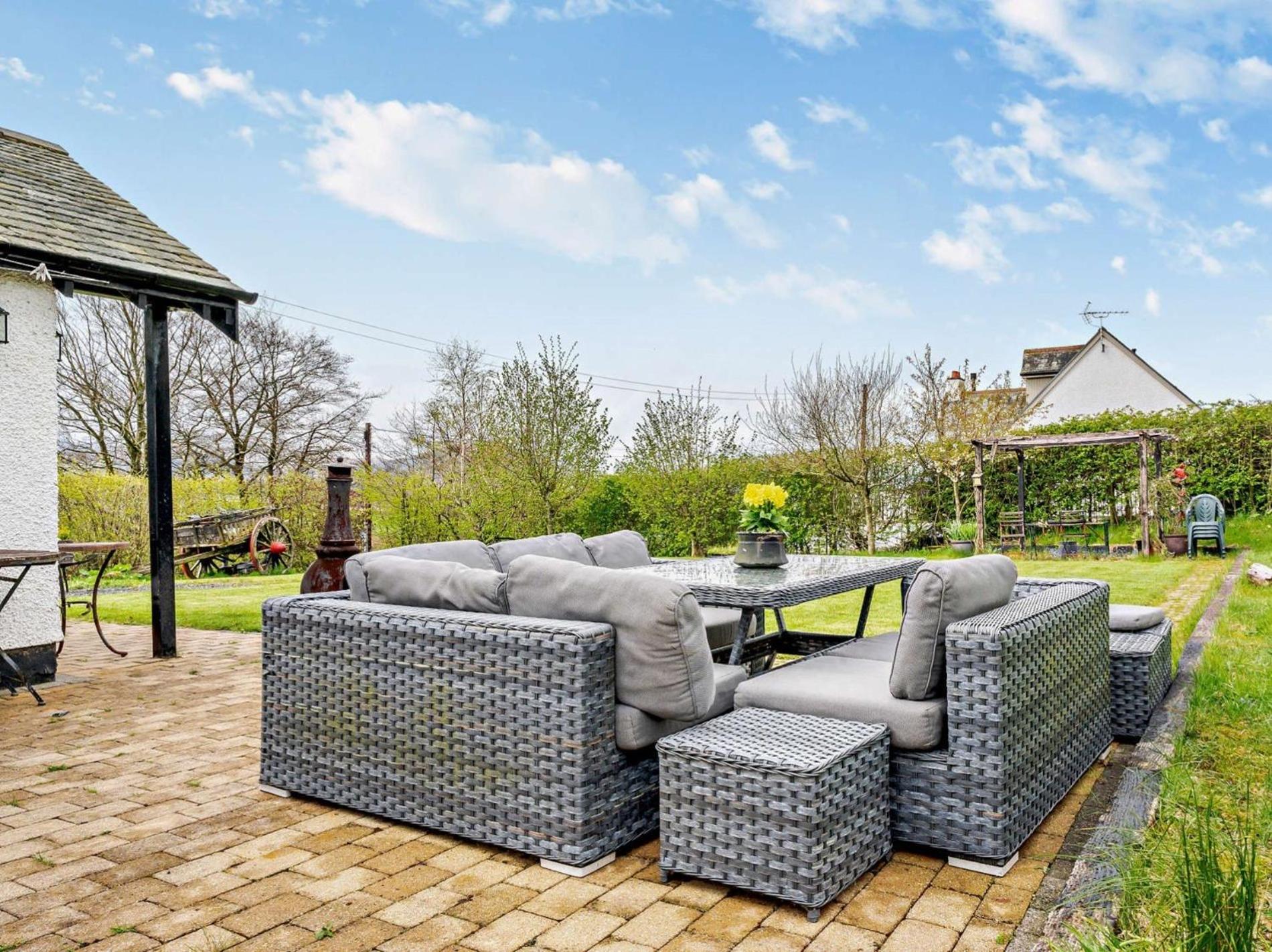 4 Bed in Penrith oc-sz256 view 5
