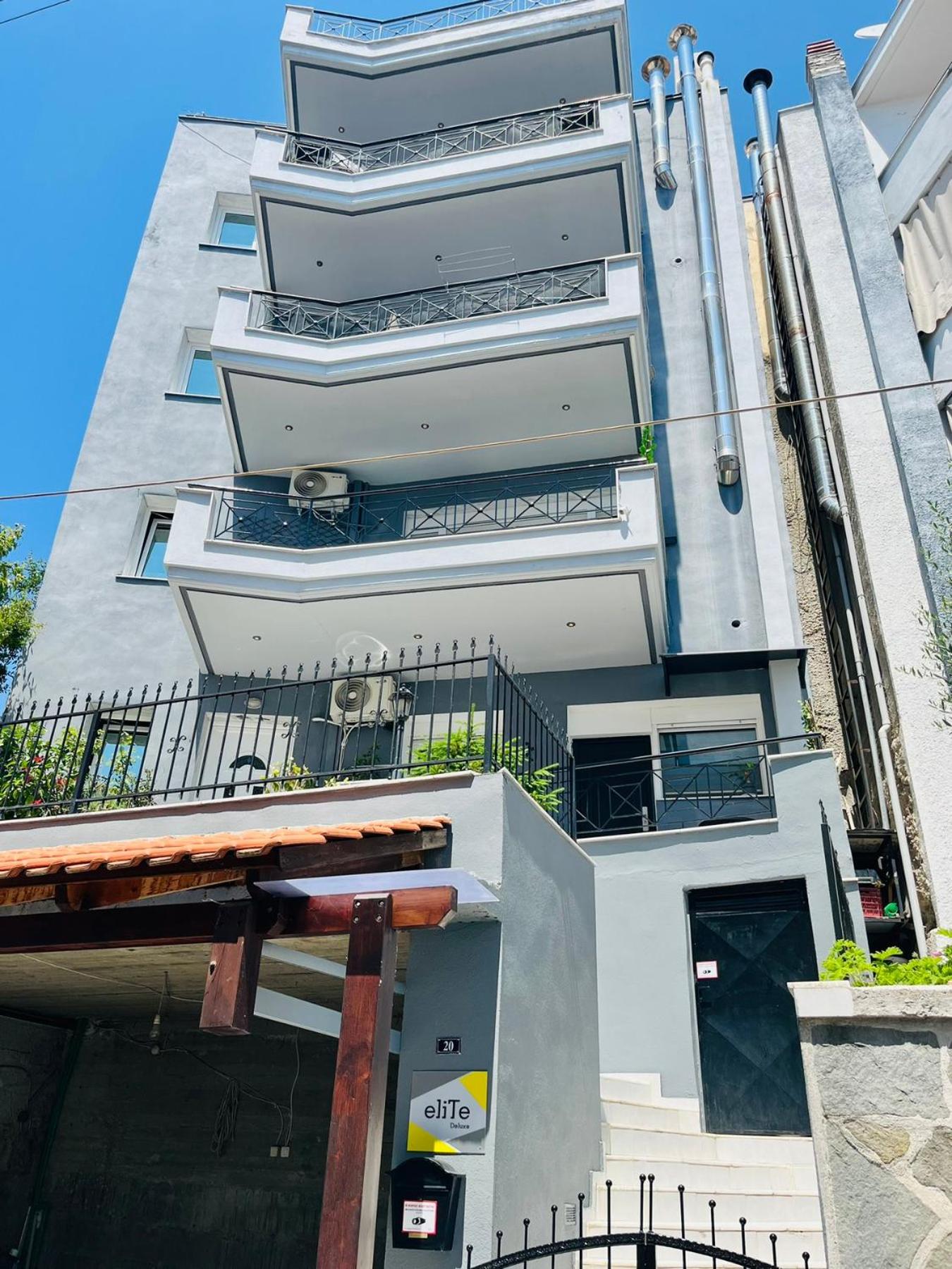 Hotel eliTe deluxe 2 - Image 1