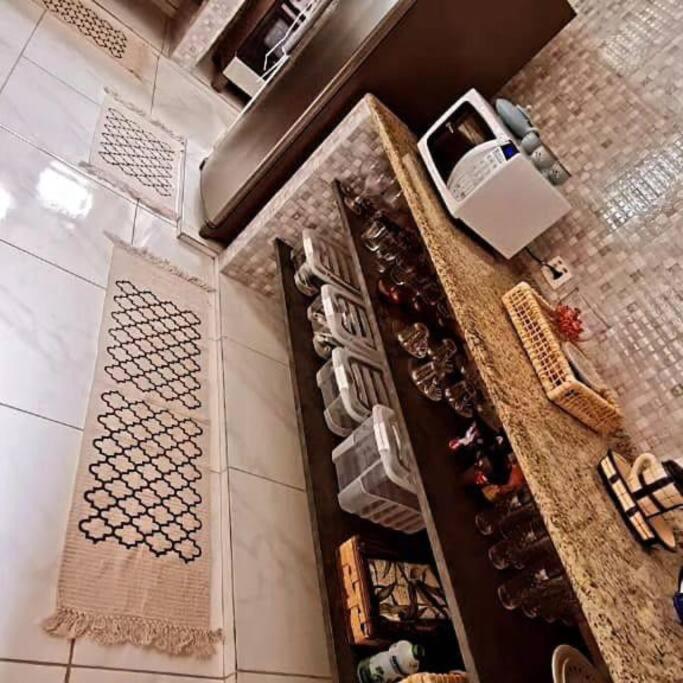 Casa em condomínio próximo à praia