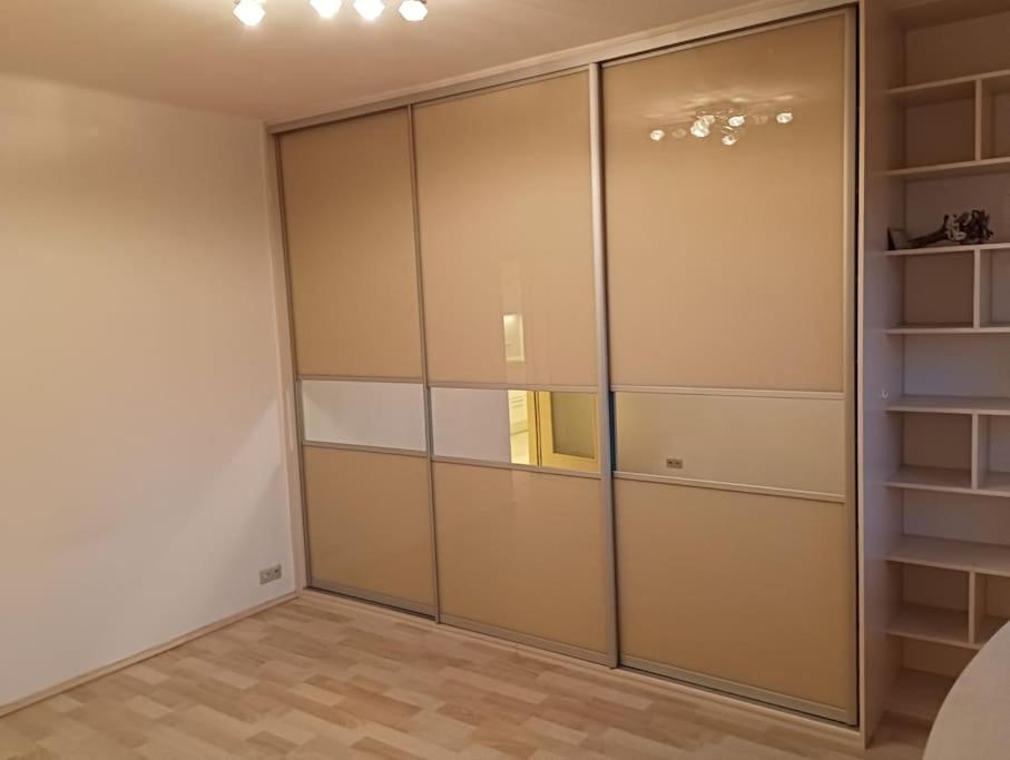 Spacious modern 3 bedroom aparment