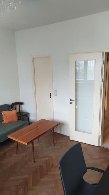 Spacious modern 3 bedroom aparment