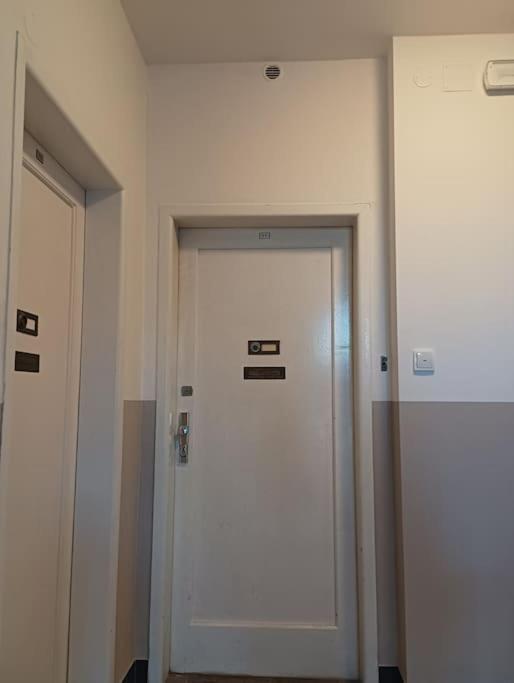Spacious modern 3 bedroom aparment