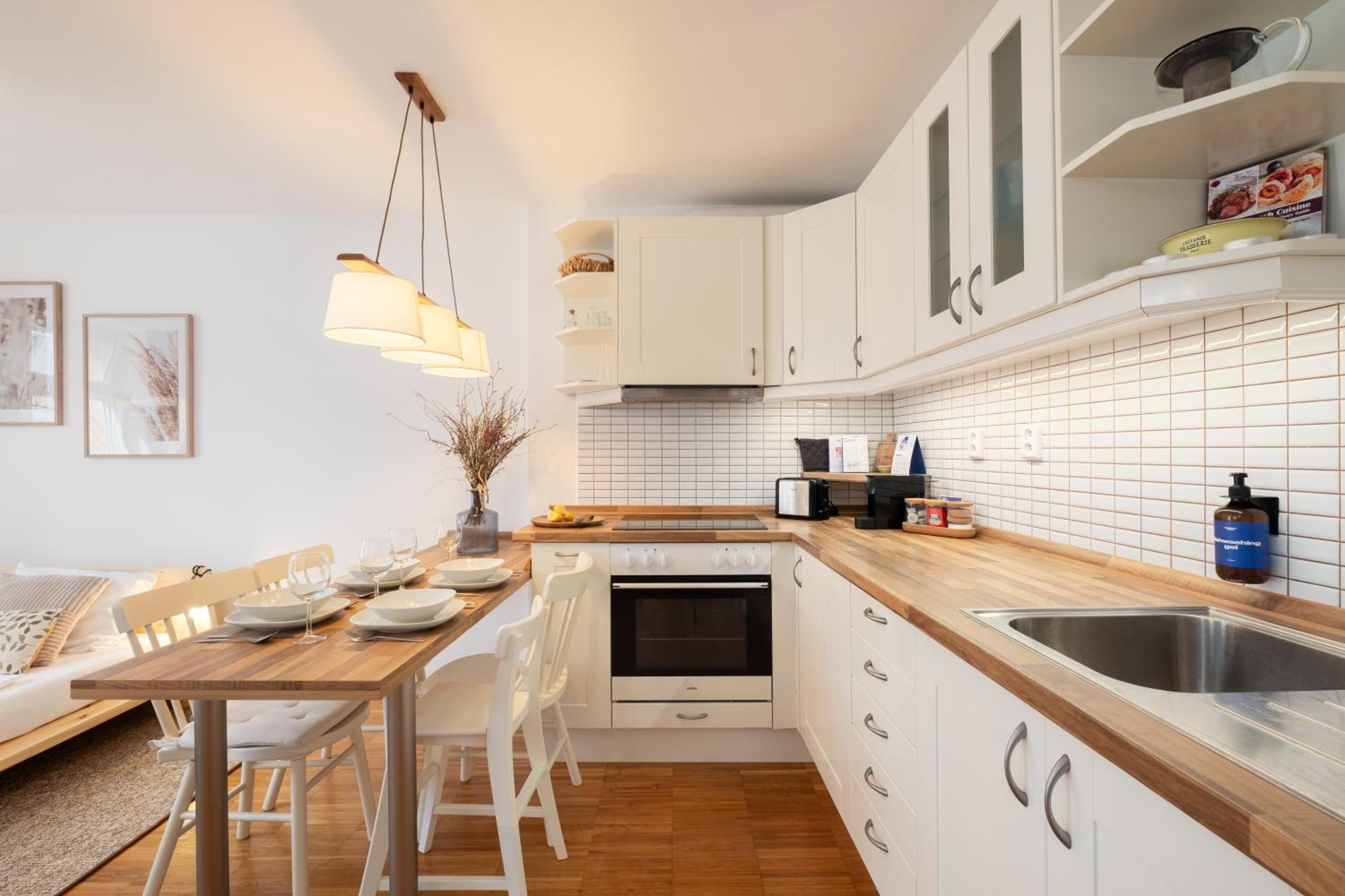 Prague Days - Studio with Workspace by TV Tower in Žižkov