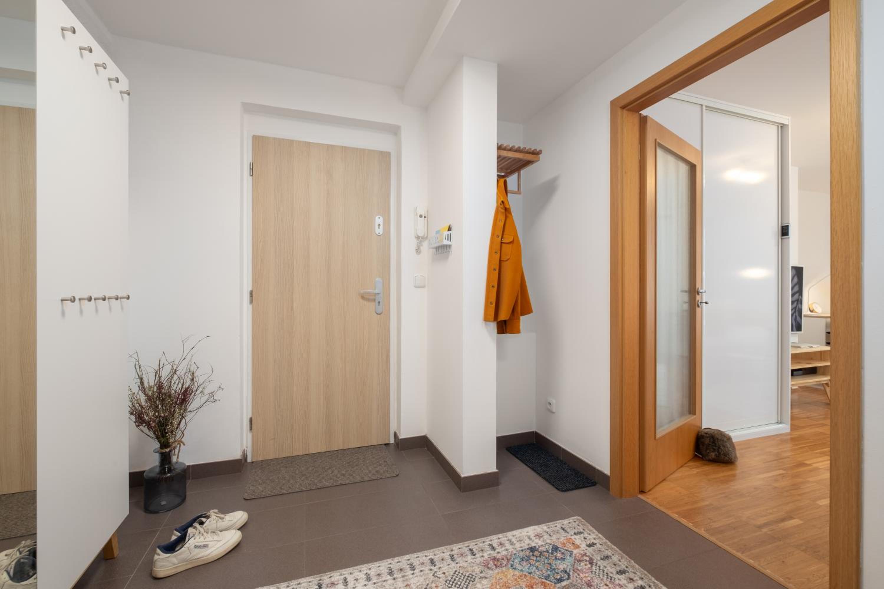 Prague Days - Studio with Workspace by TV Tower in Žižkov