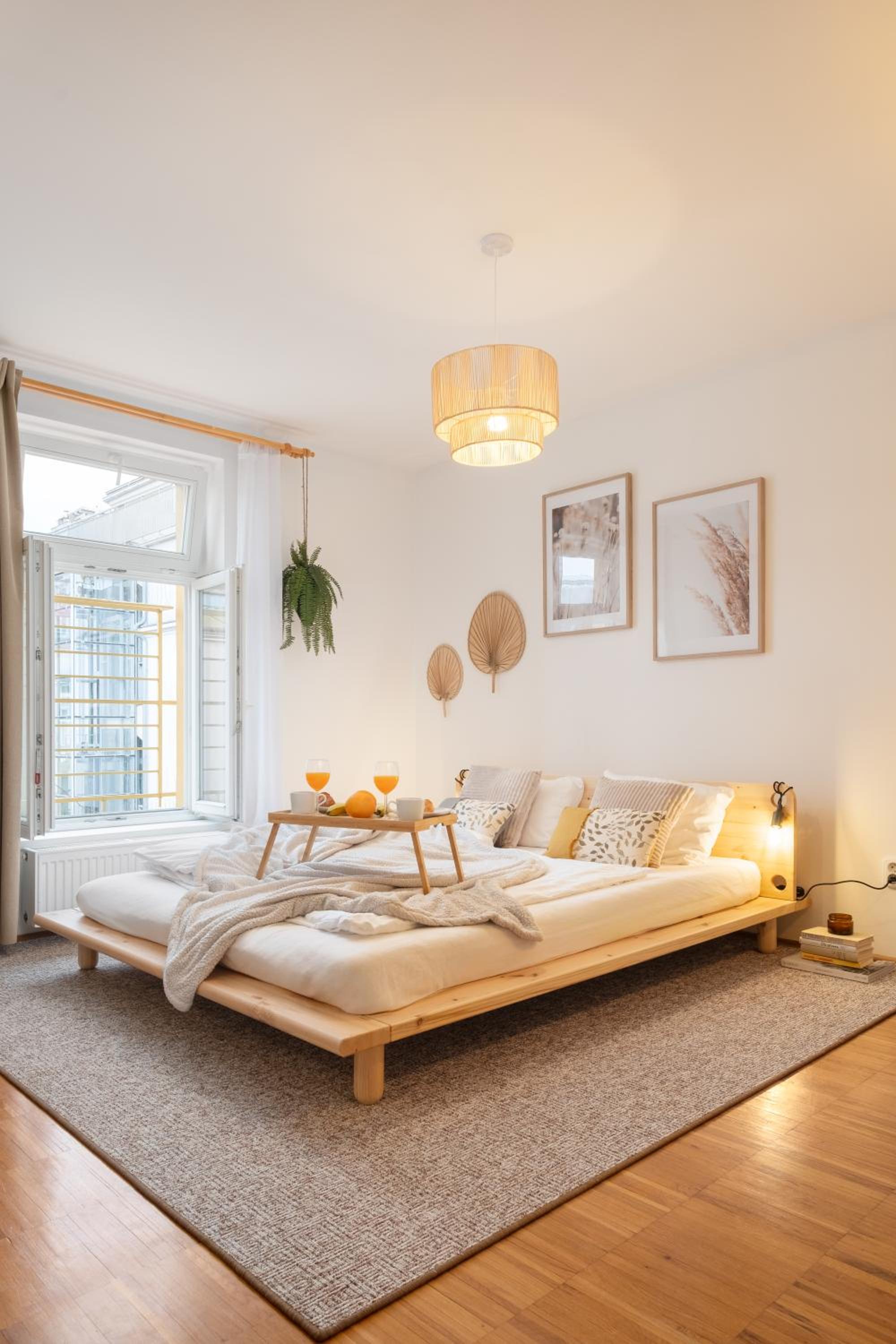 Prague Days - Studio with Workspace by TV Tower in Žižkov