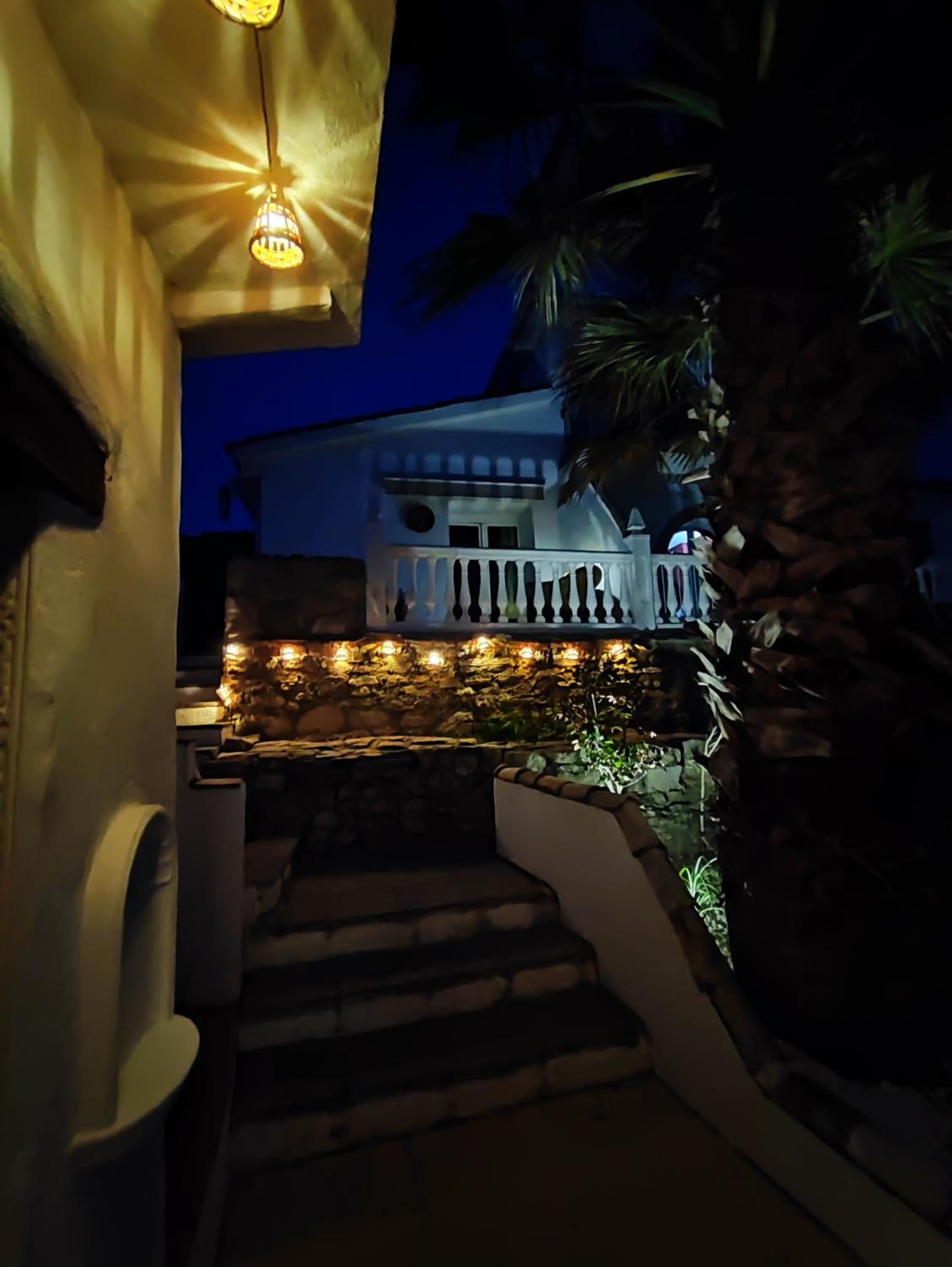 CORTIJO PENNYMARIA Poolside Apartment near Montefrio with stunning views
