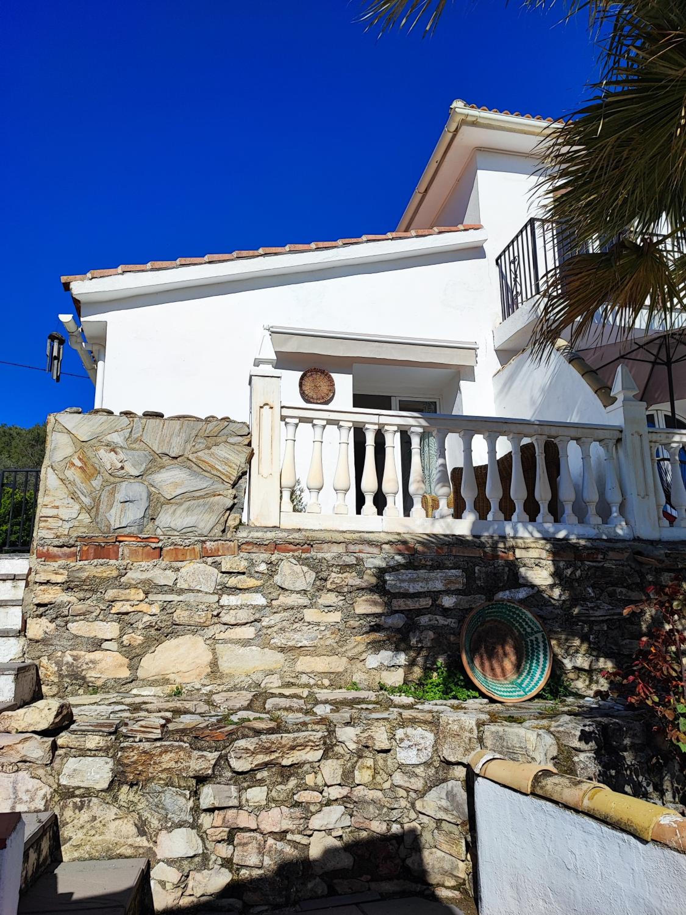CORTIJO PENNYMARIA Poolside Apartment near Montefrio with stunning views