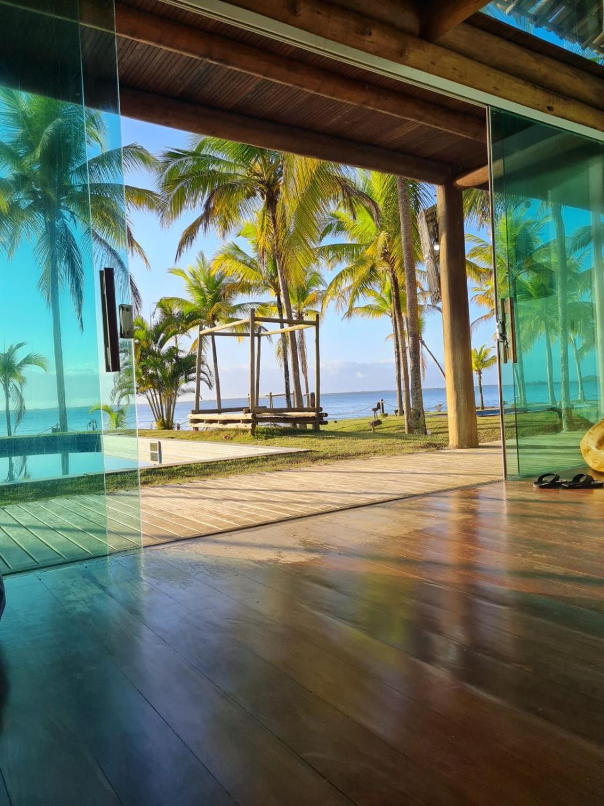 Casa pé na areia na Ilha do Contrato