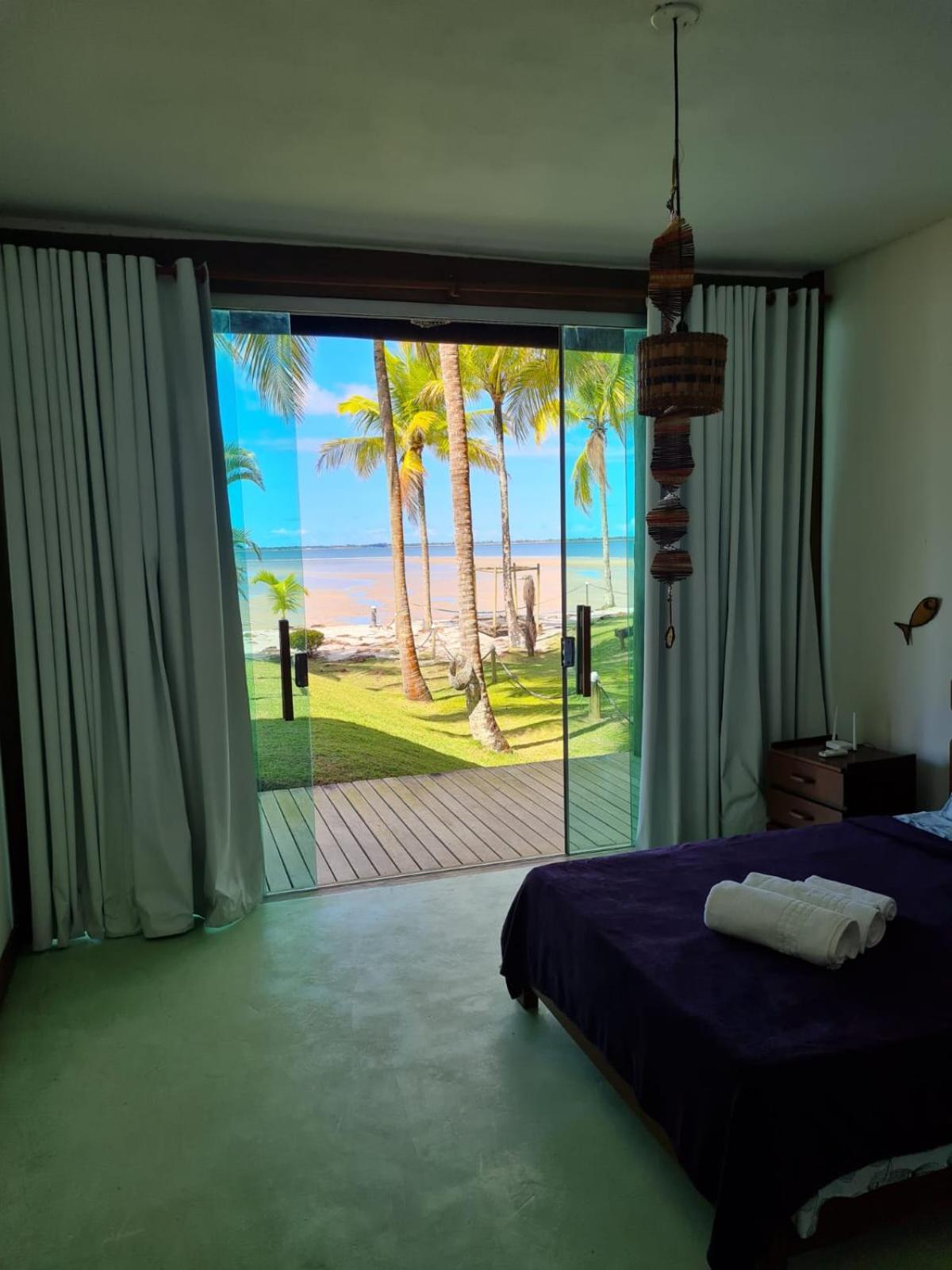 Casa pé na areia na Ilha do Contrato