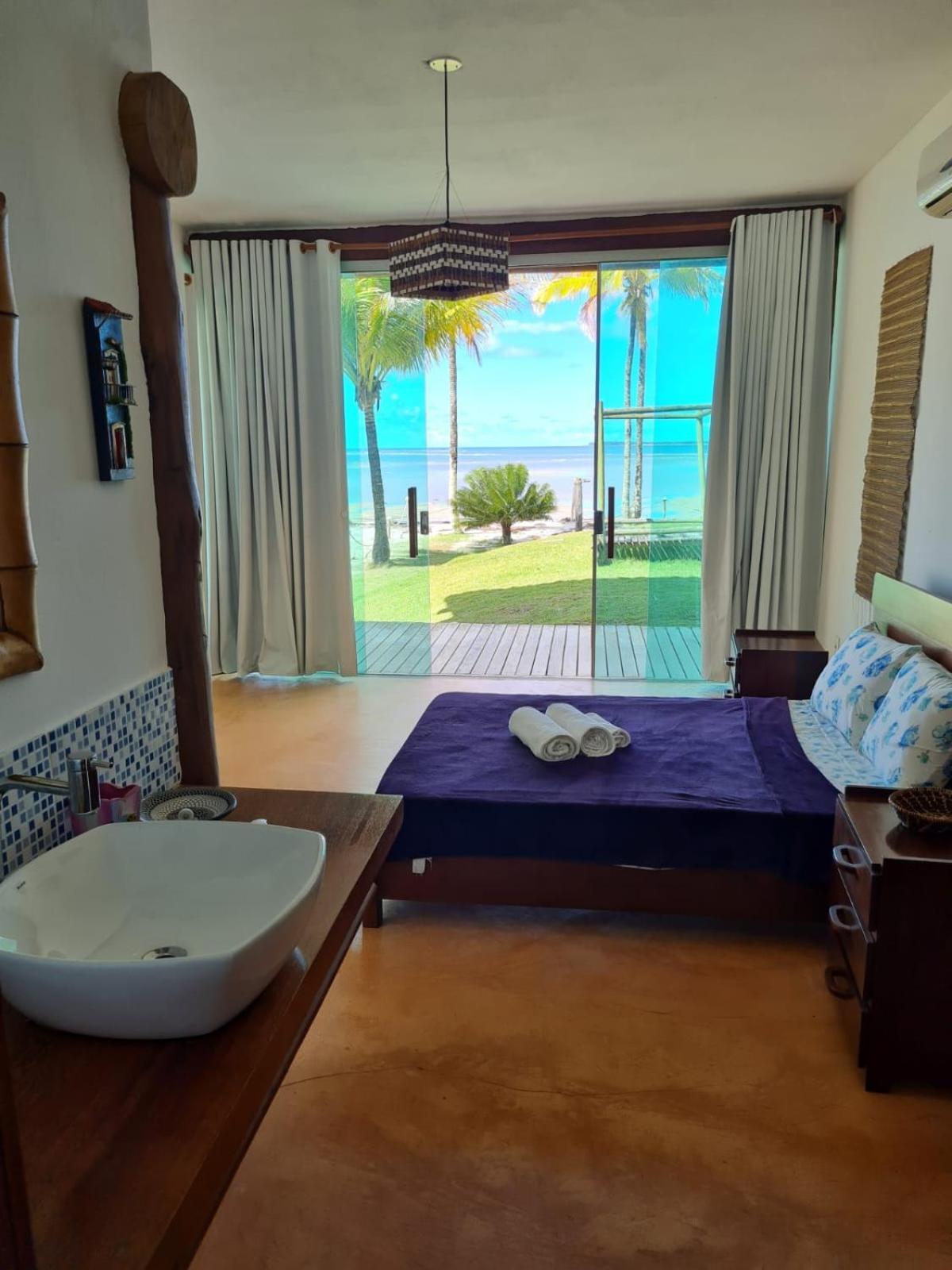 Casa pé na areia na Ilha do Contrato