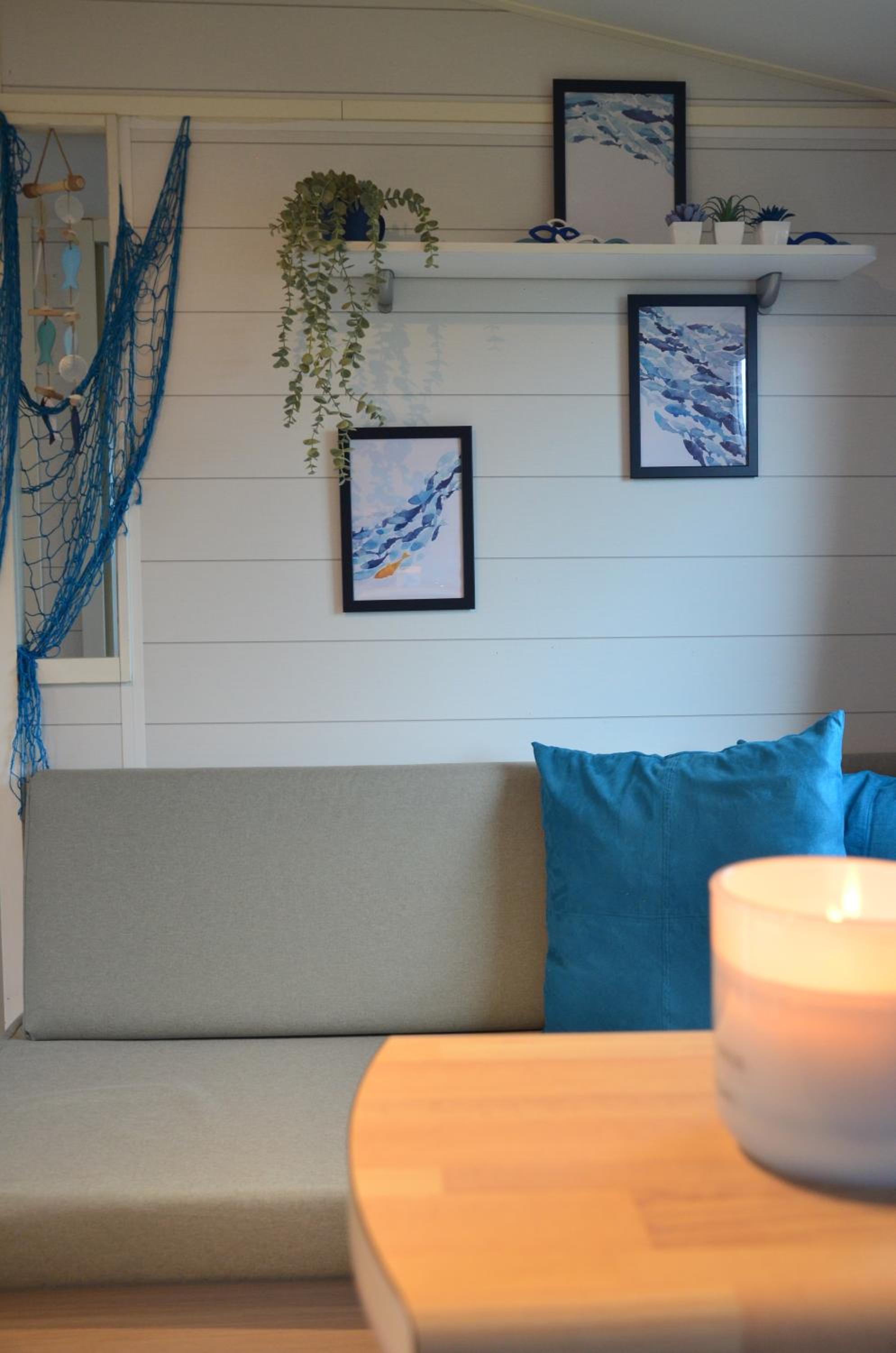 Chalet Sea-renity Lakeside met jacuzzi