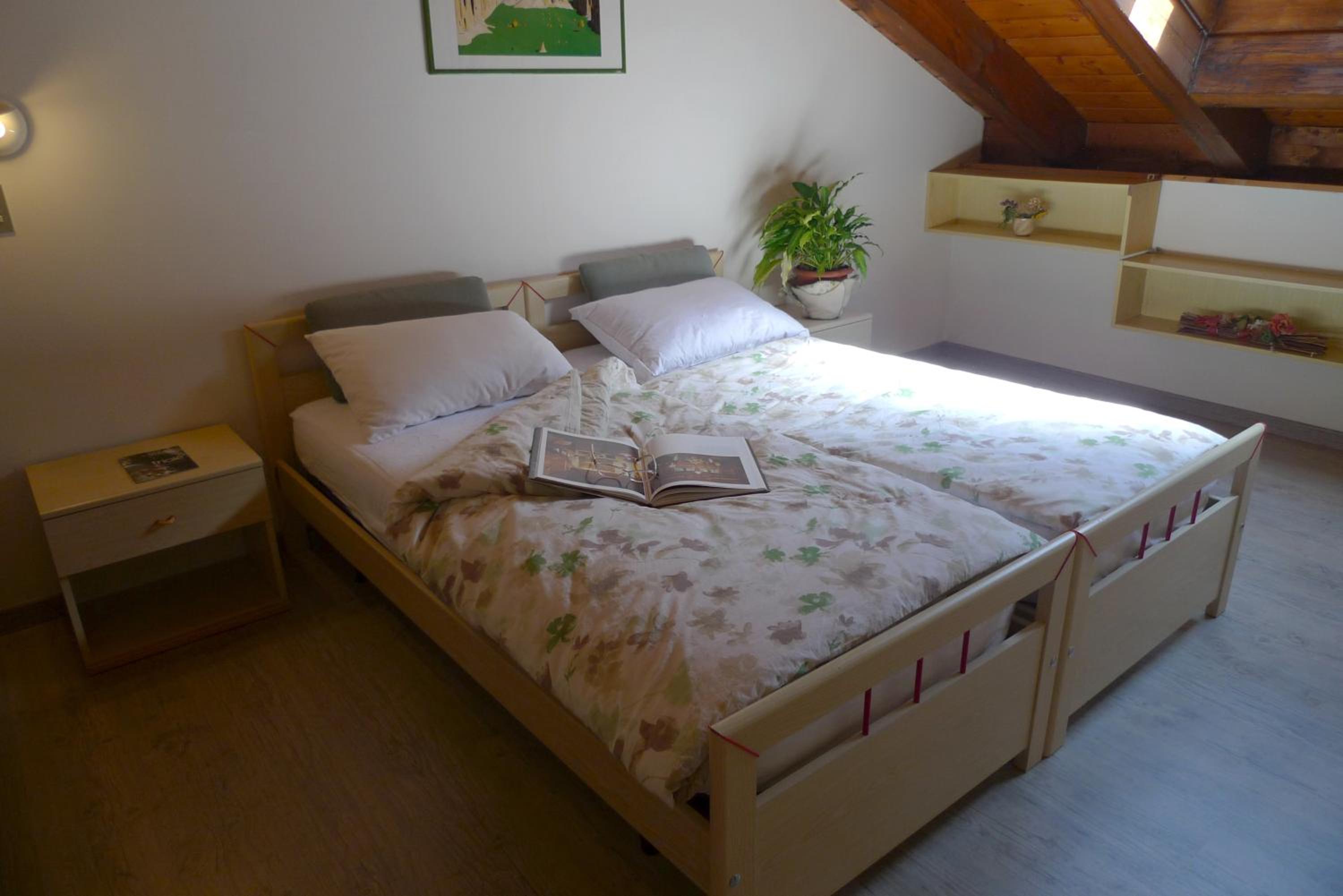 Photo 33