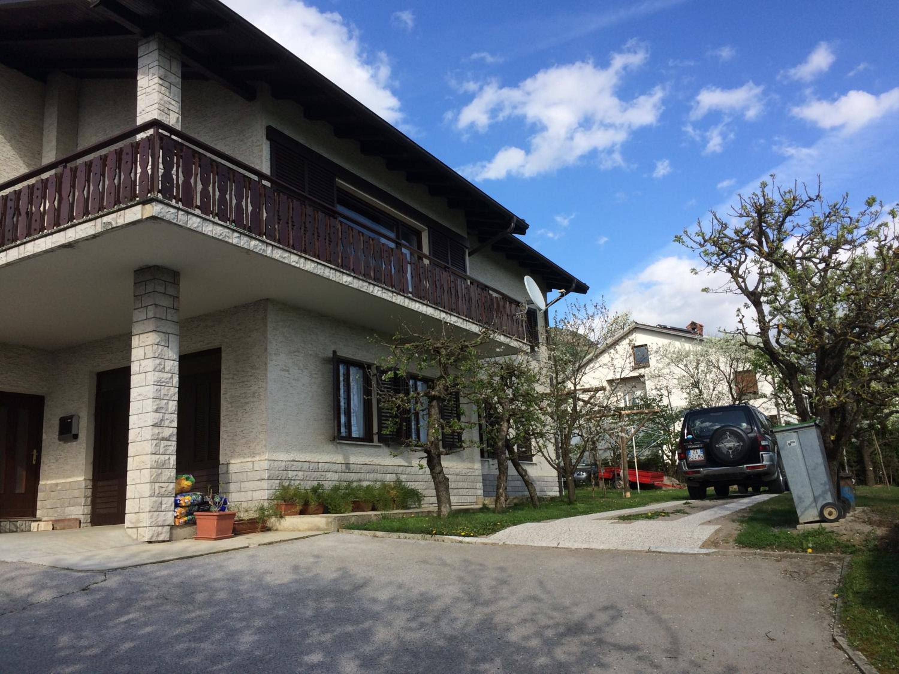Sunny Hill Apartment