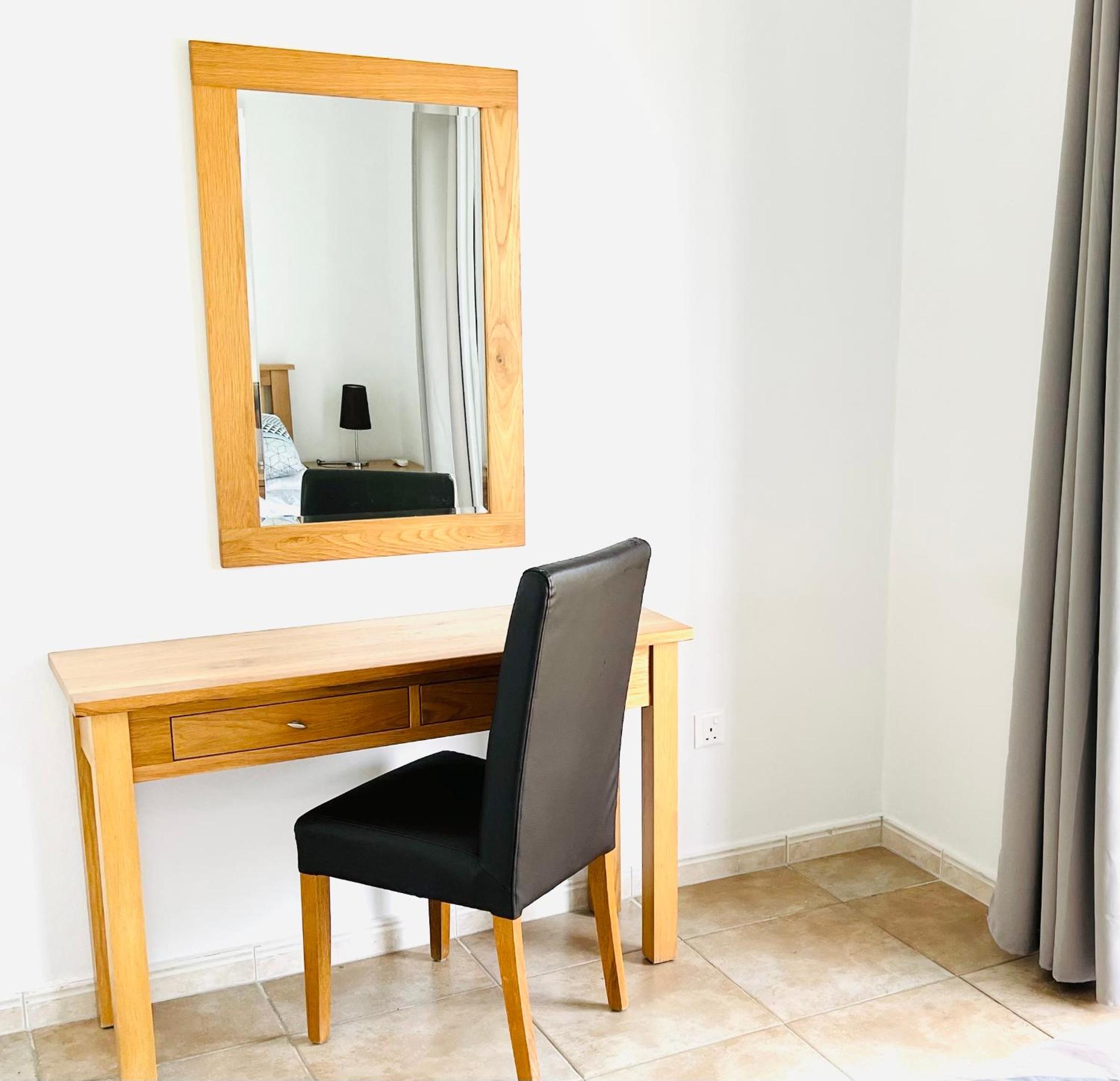 Cosy Sunny One Bedroom Apartment