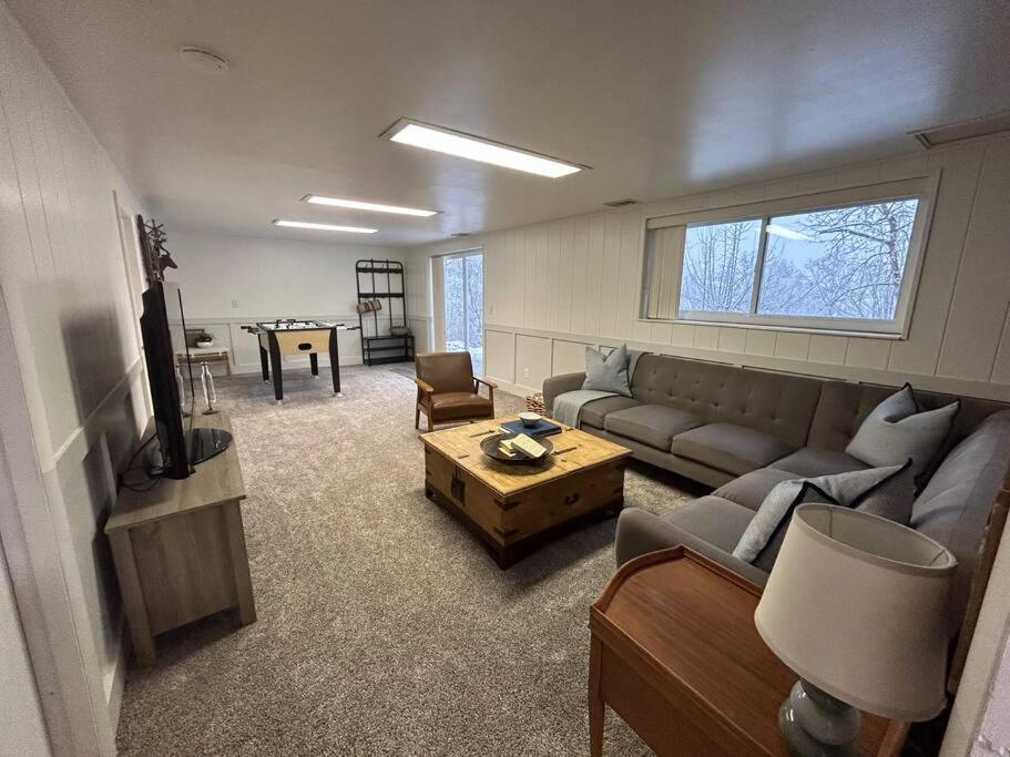 Cozy Mountain Retreat