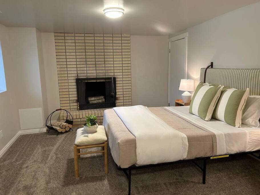 Cozy Mountain Retreat
