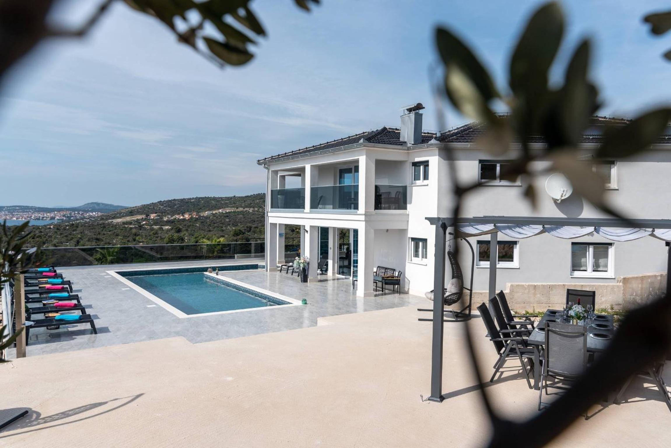Luxury Villa Harmonia