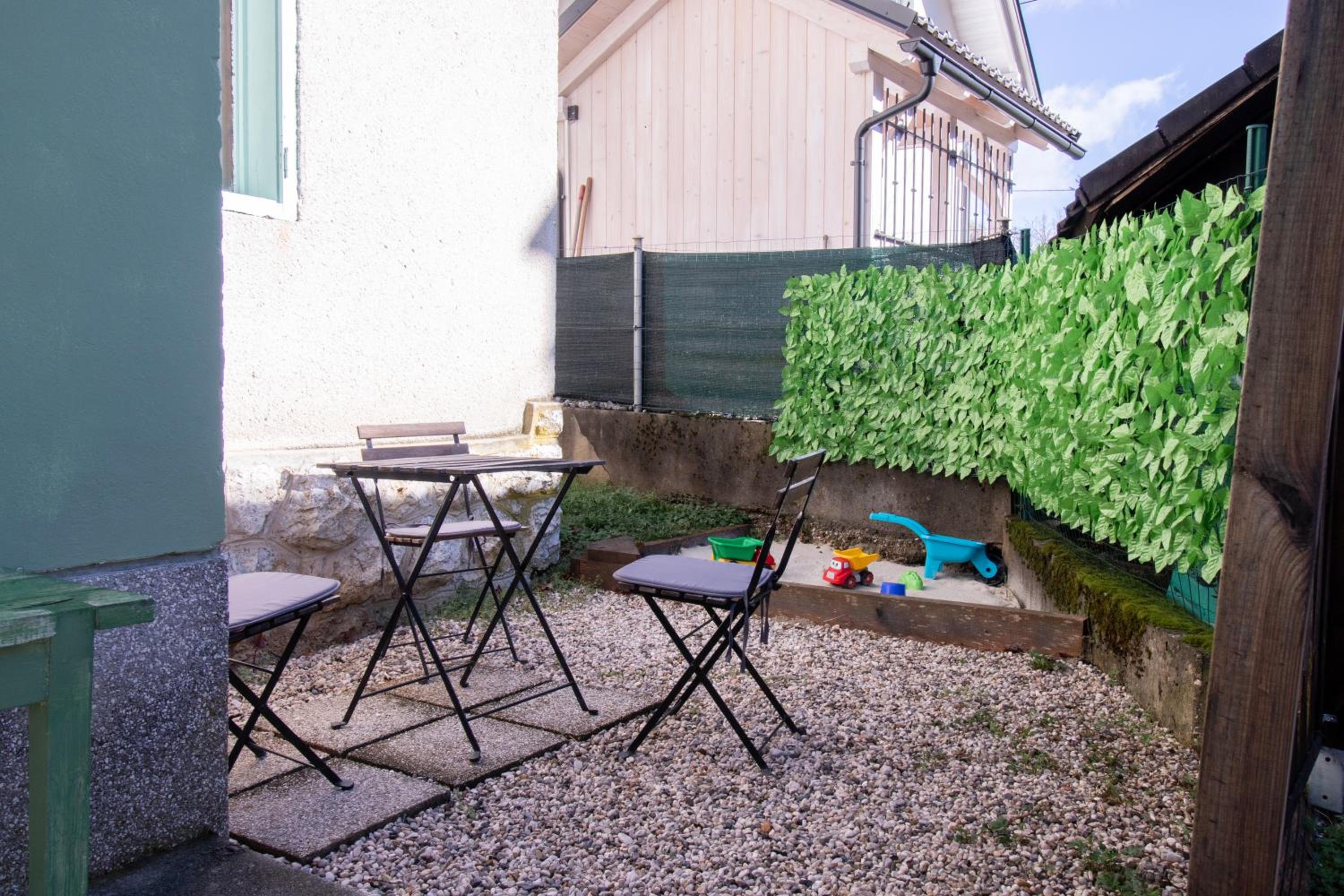 Garden apartment No.3